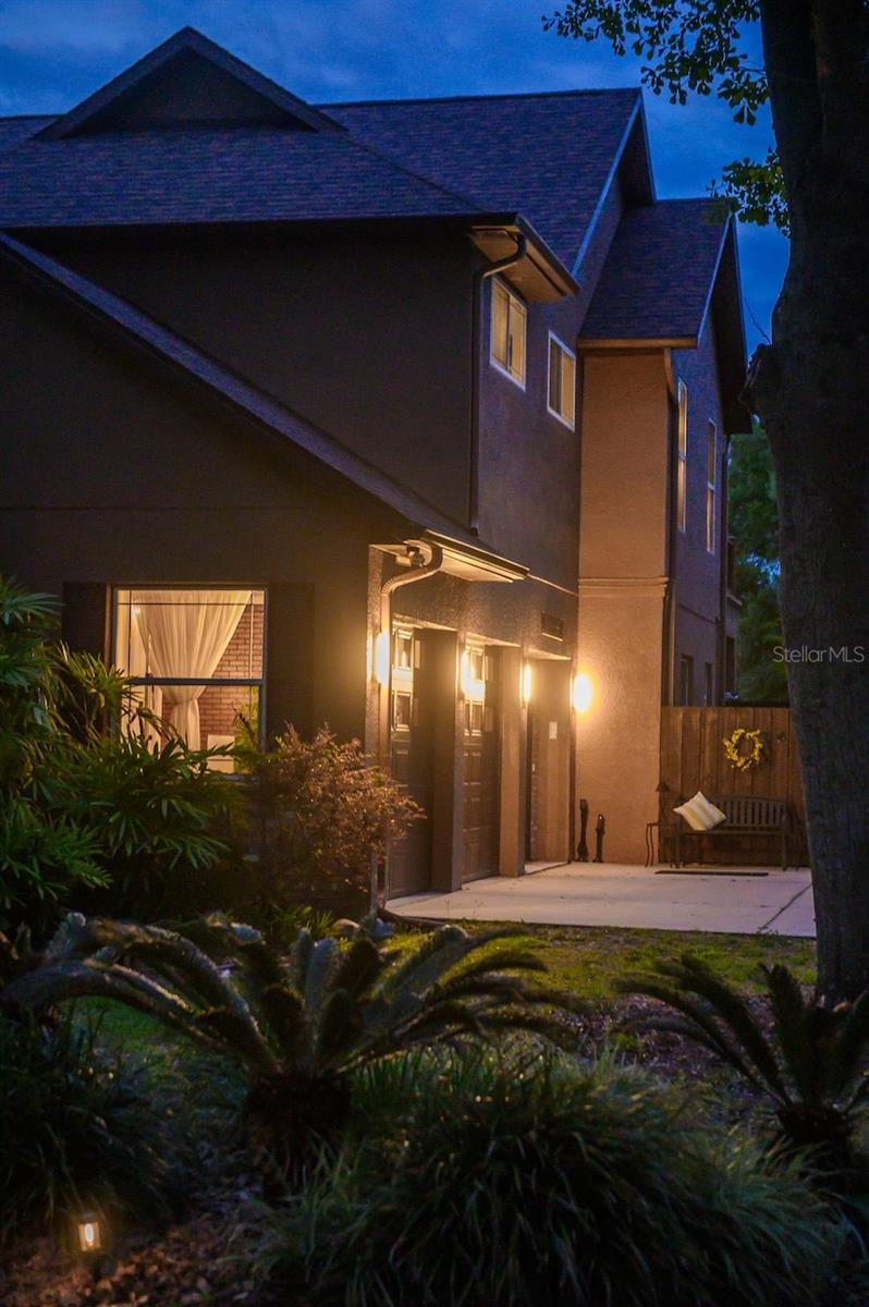 WELLINGTON MANOR - Residential