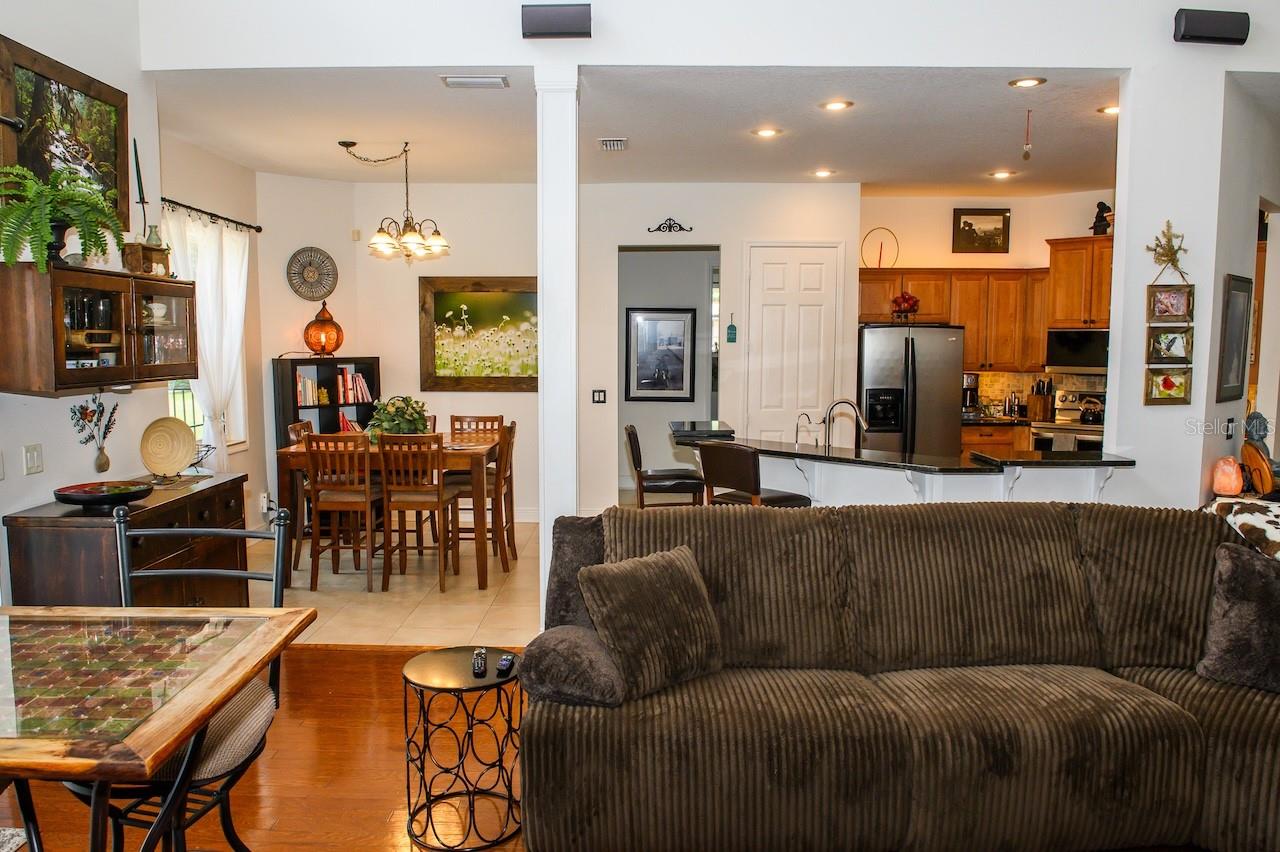 WELLINGTON MANOR - Residential
