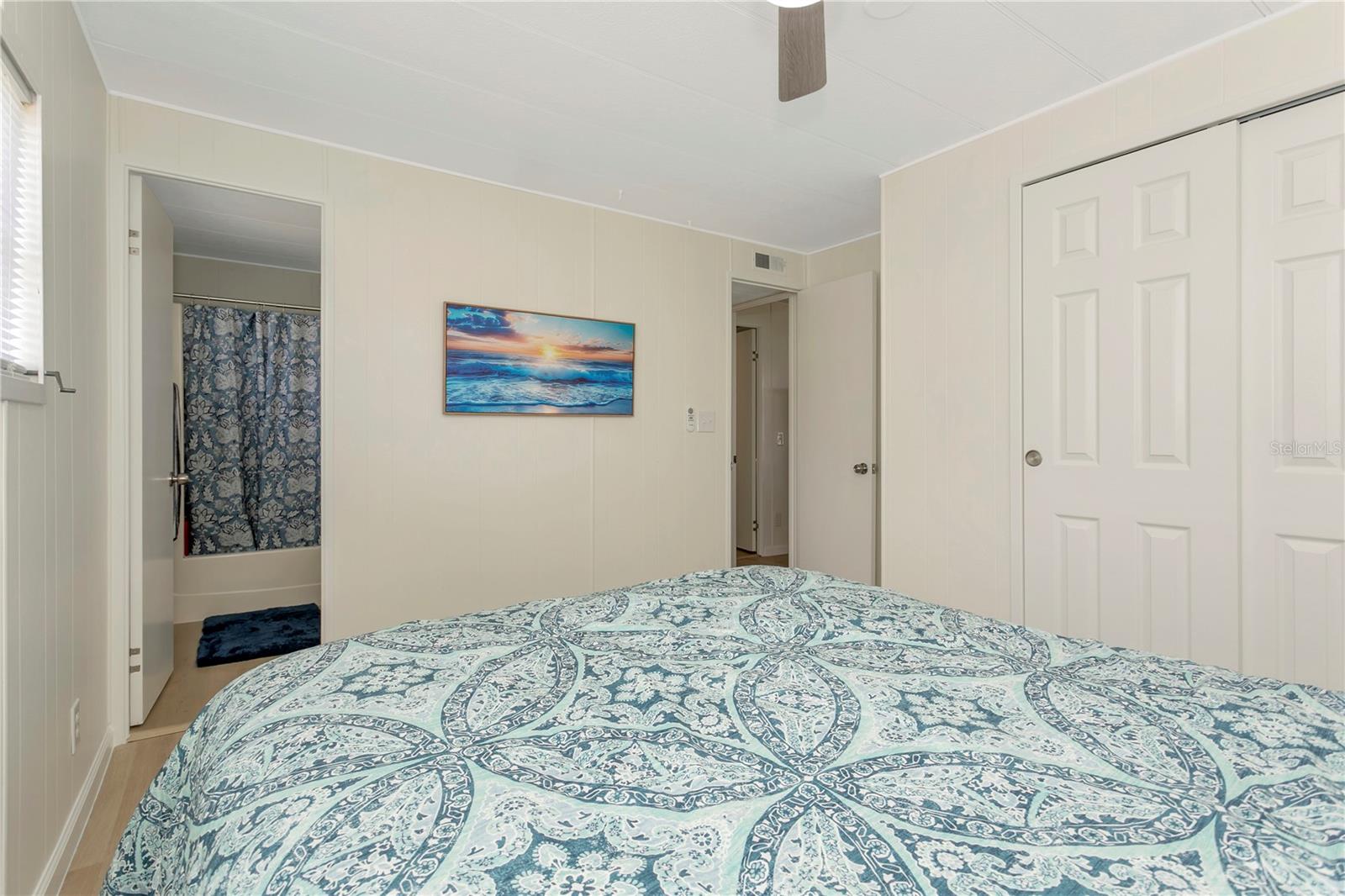 OAKWOOD MANOR - Residential