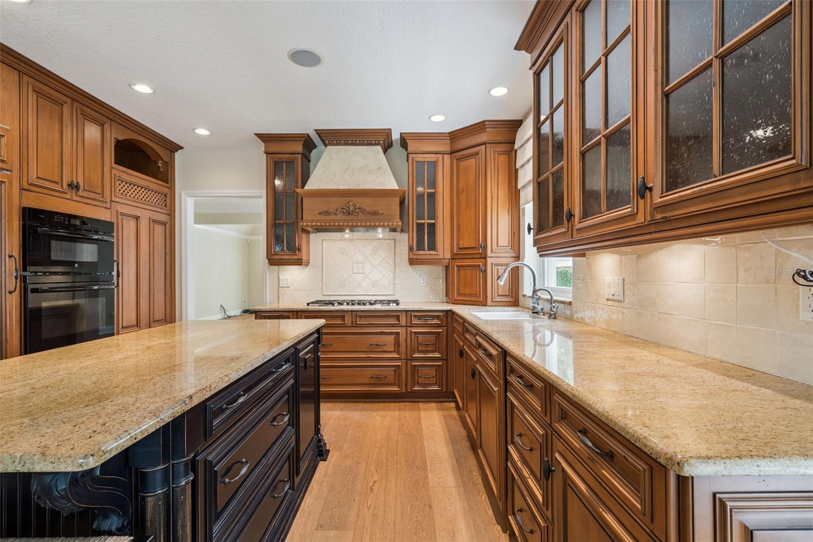 BAY HILL VILLAGE SOUTH & EAST CONDO - Residential