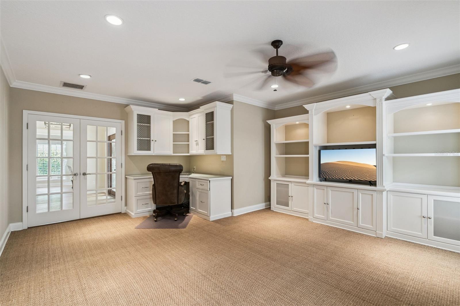 BAY HILL VILLAGE SOUTH & EAST CONDO - Residential