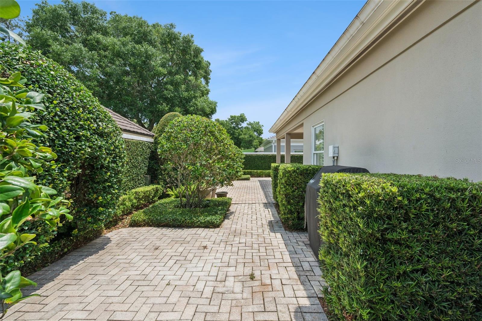 BAY HILL VILLAGE SOUTH & EAST CONDO - Residential
