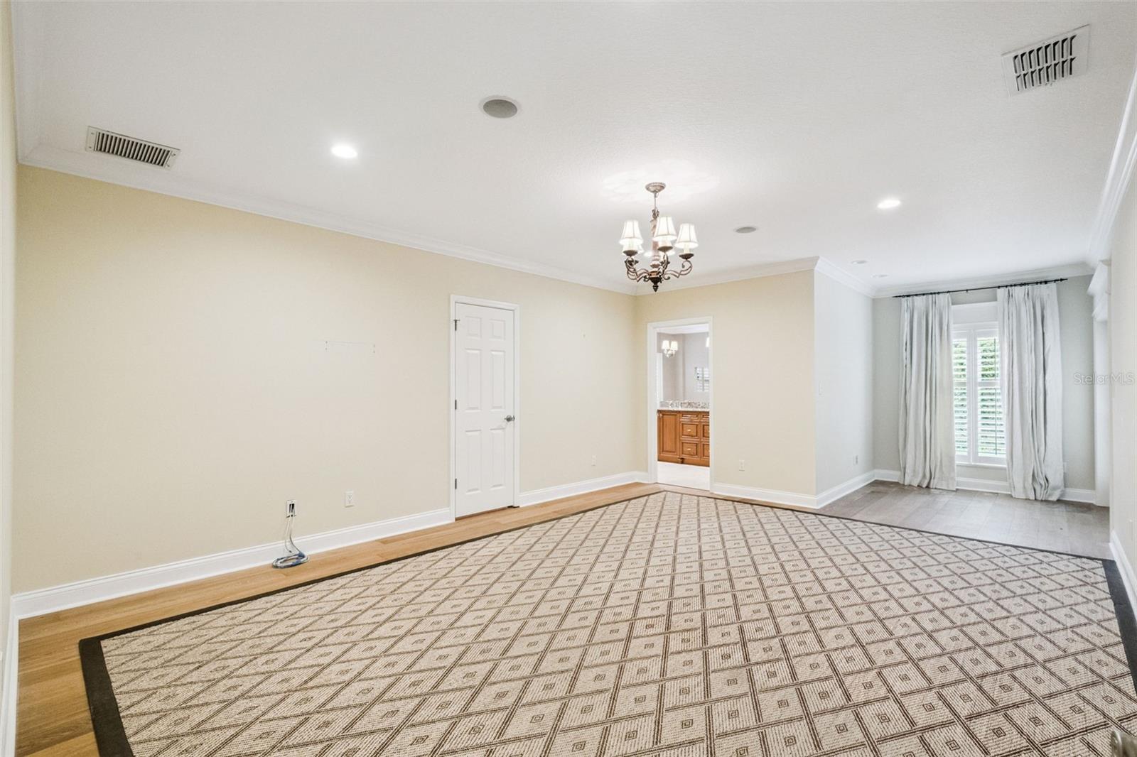 BAY HILL VILLAGE SOUTH & EAST CONDO - Residential