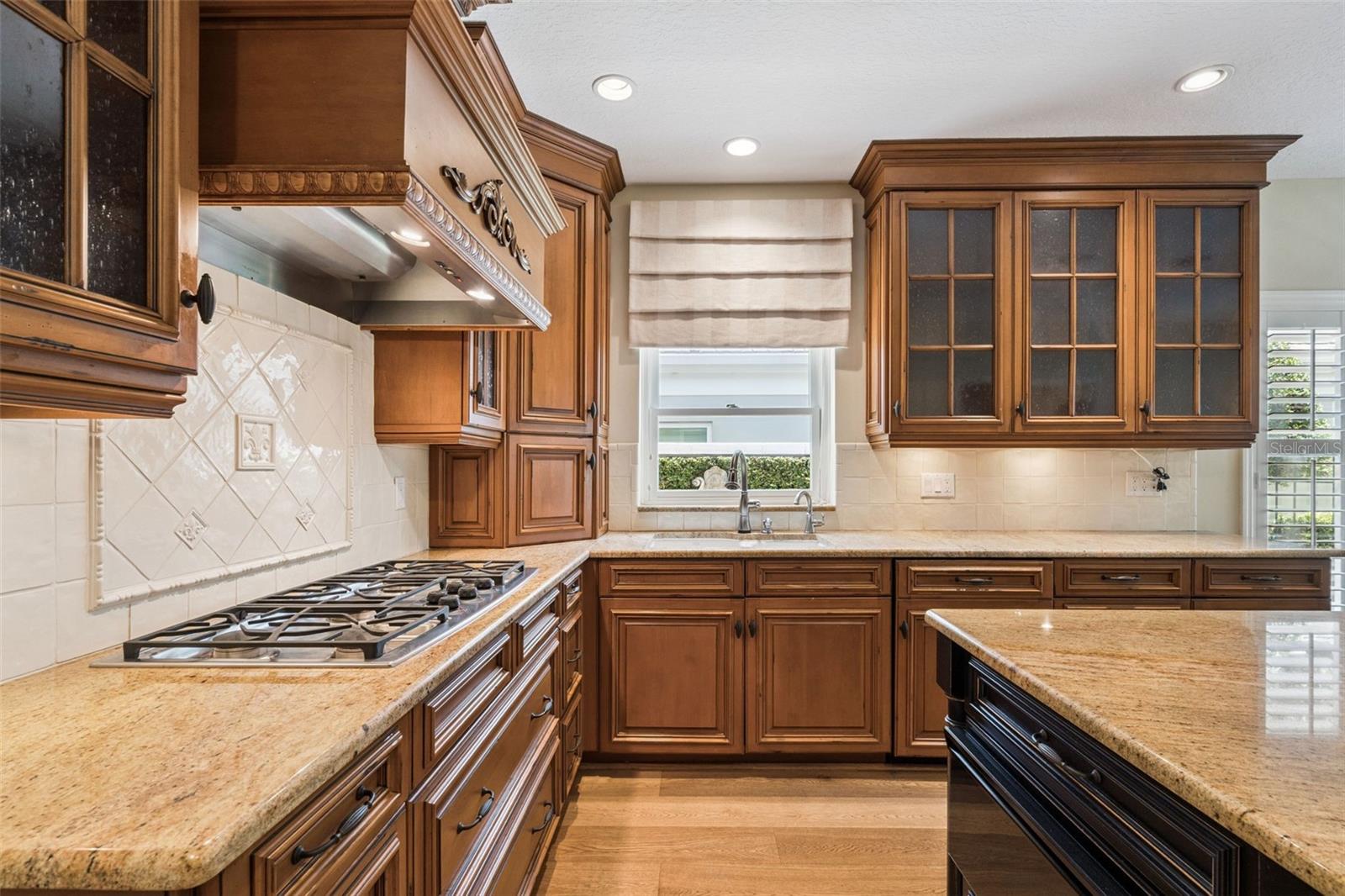 BAY HILL VILLAGE SOUTH & EAST CONDO - Residential