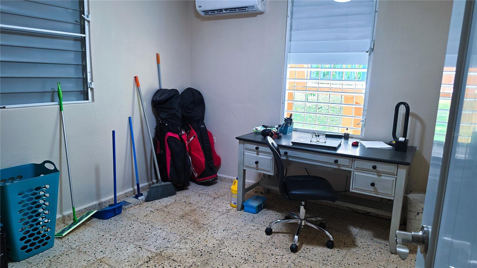 BARRIO FLOENCIO QUEBRADA - Residential