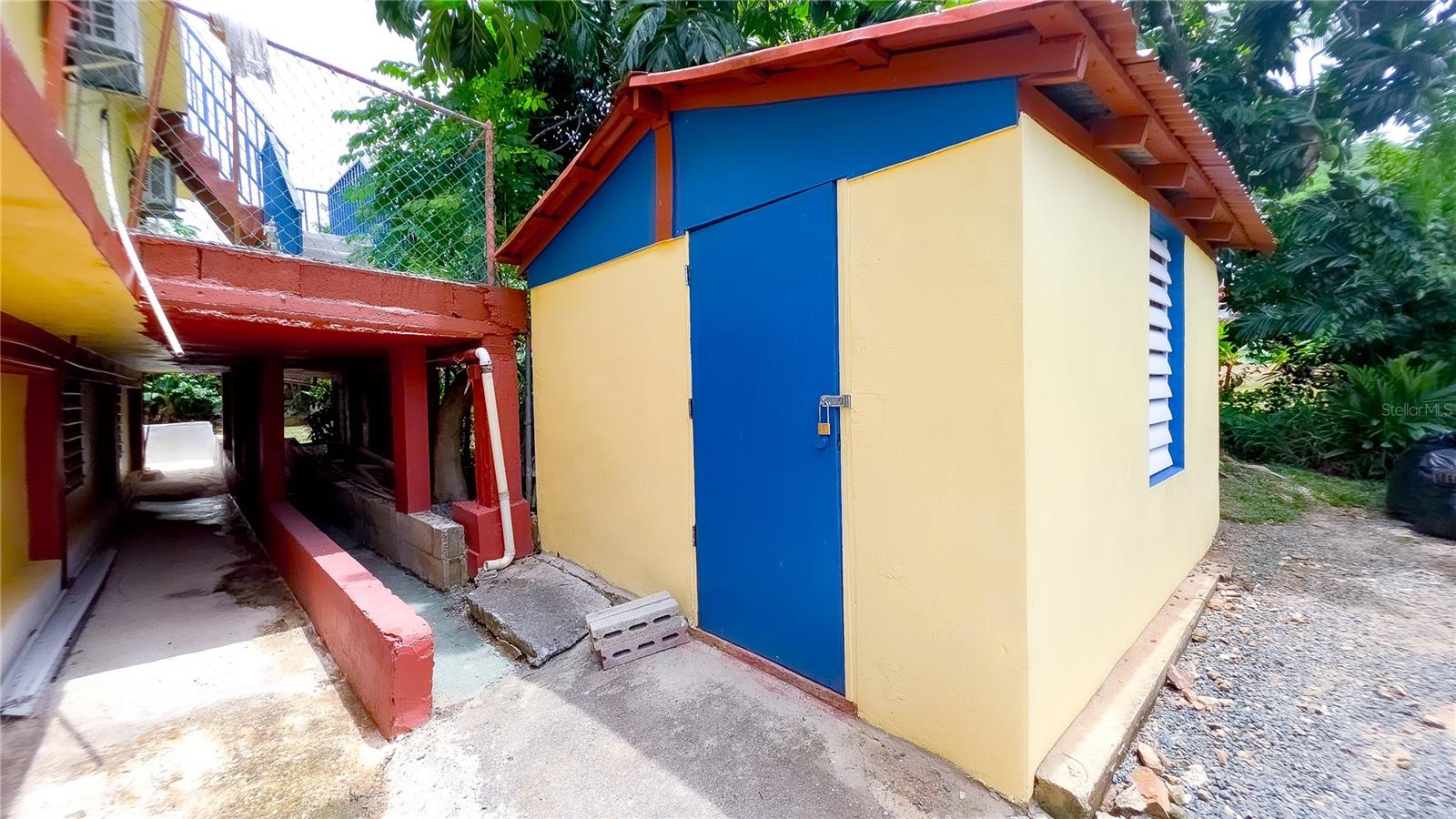 BARRIO FLOENCIO QUEBRADA - Residential
