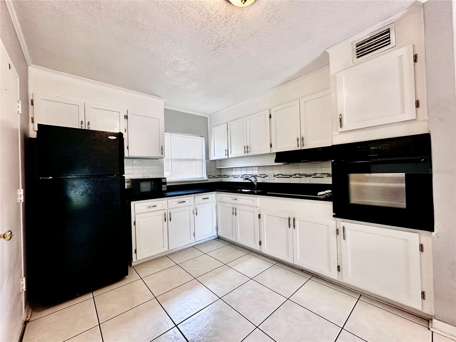 EAST LANCASTER HEIGHTS - Residential Income