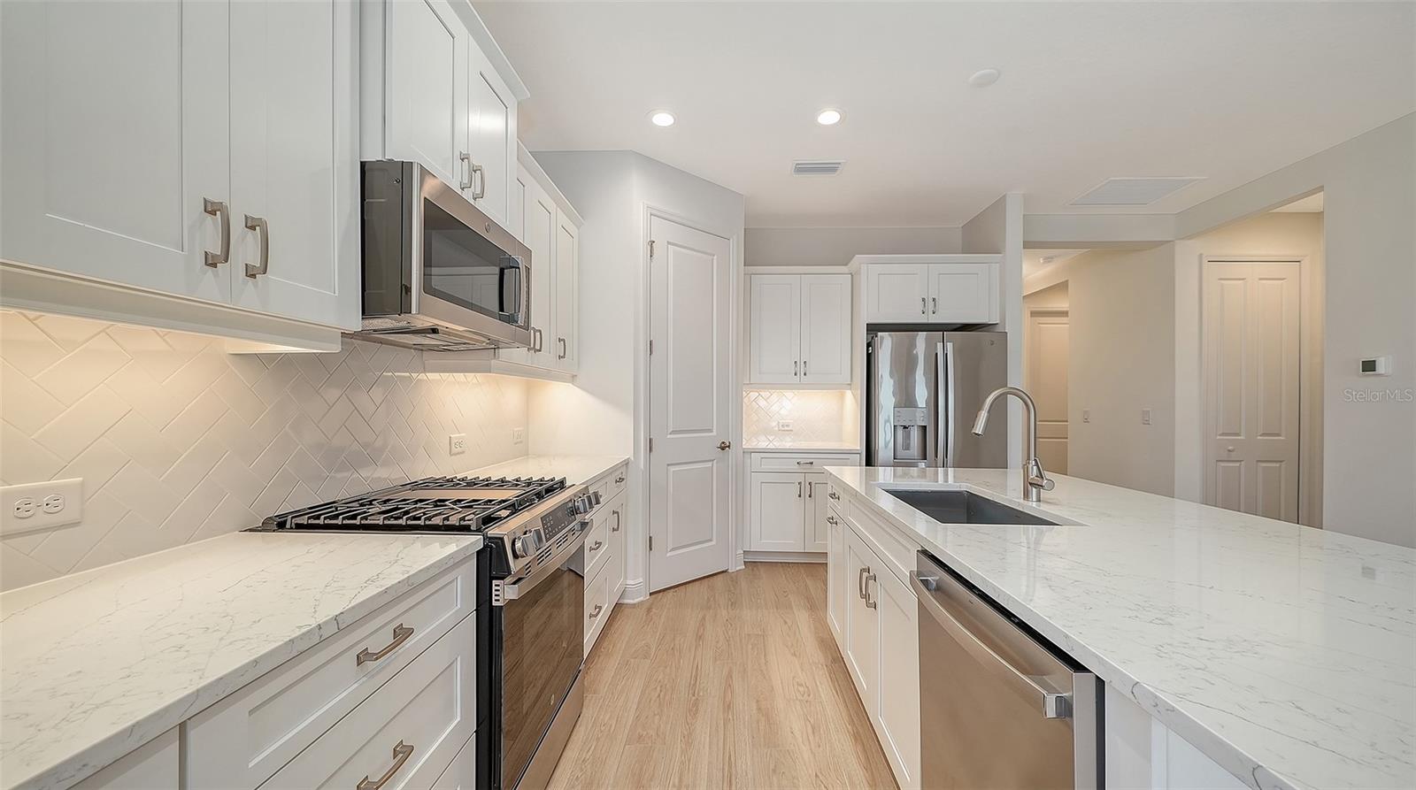 PALM GROVE AT LAKEWOOD RANCH - Residential