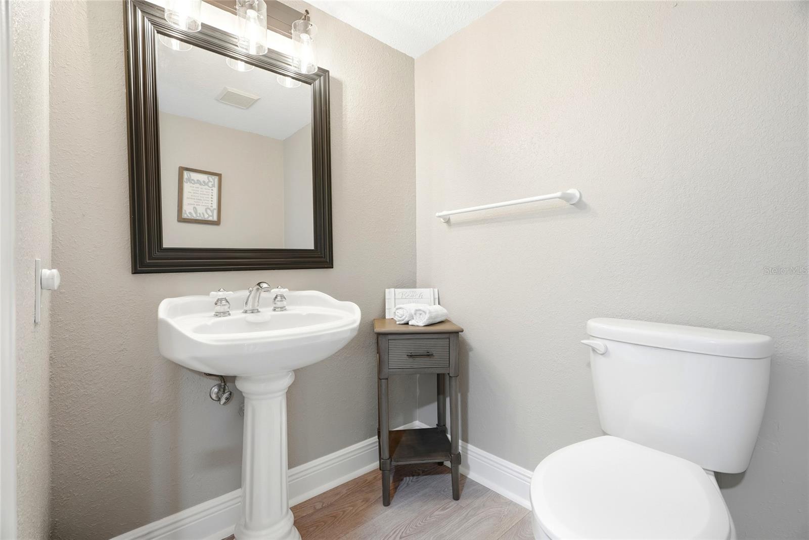 EDGEWATER ARMS 4TH CONDO - Residential