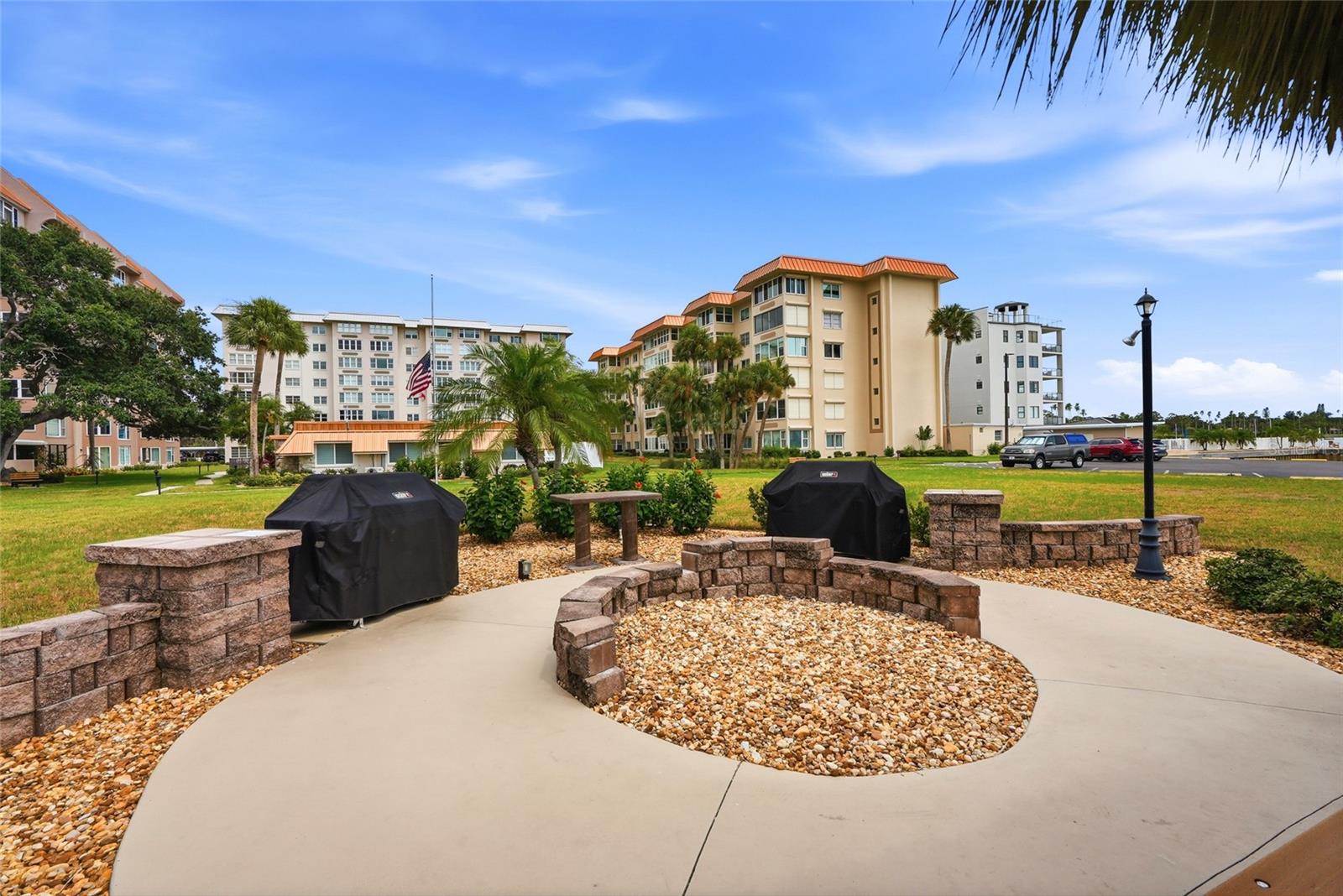 EDGEWATER ARMS 4TH CONDO - Residential