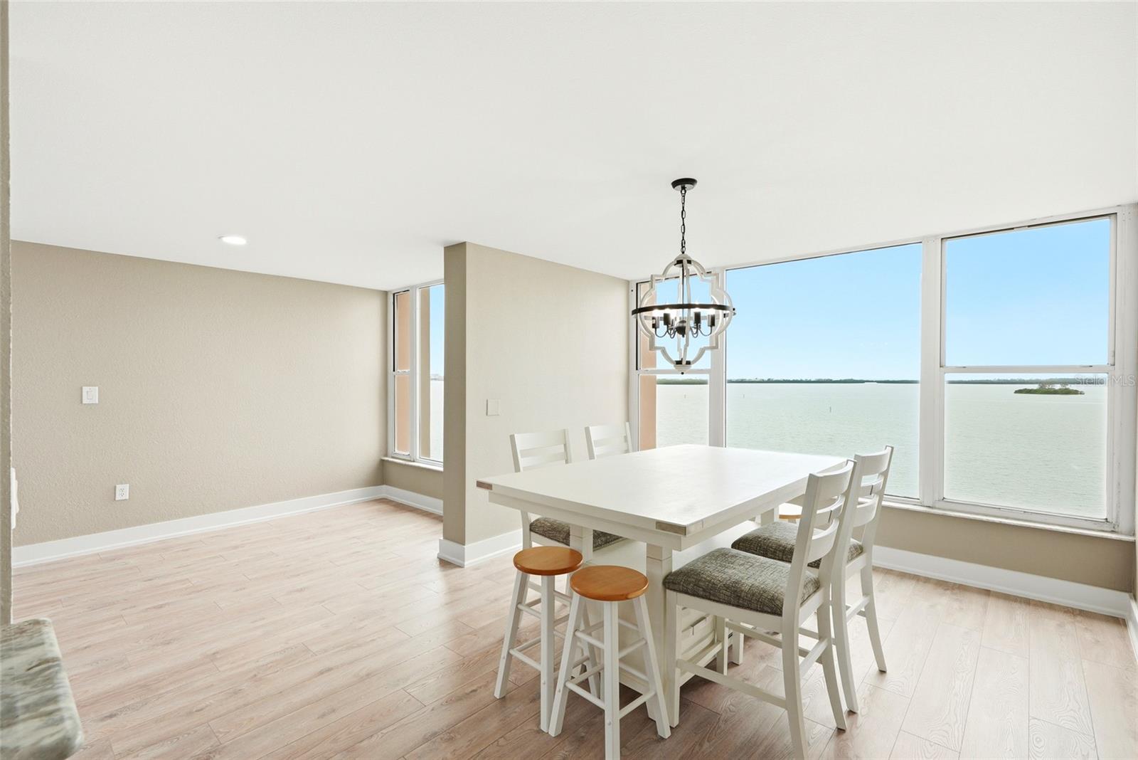 EDGEWATER ARMS 4TH CONDO - Residential