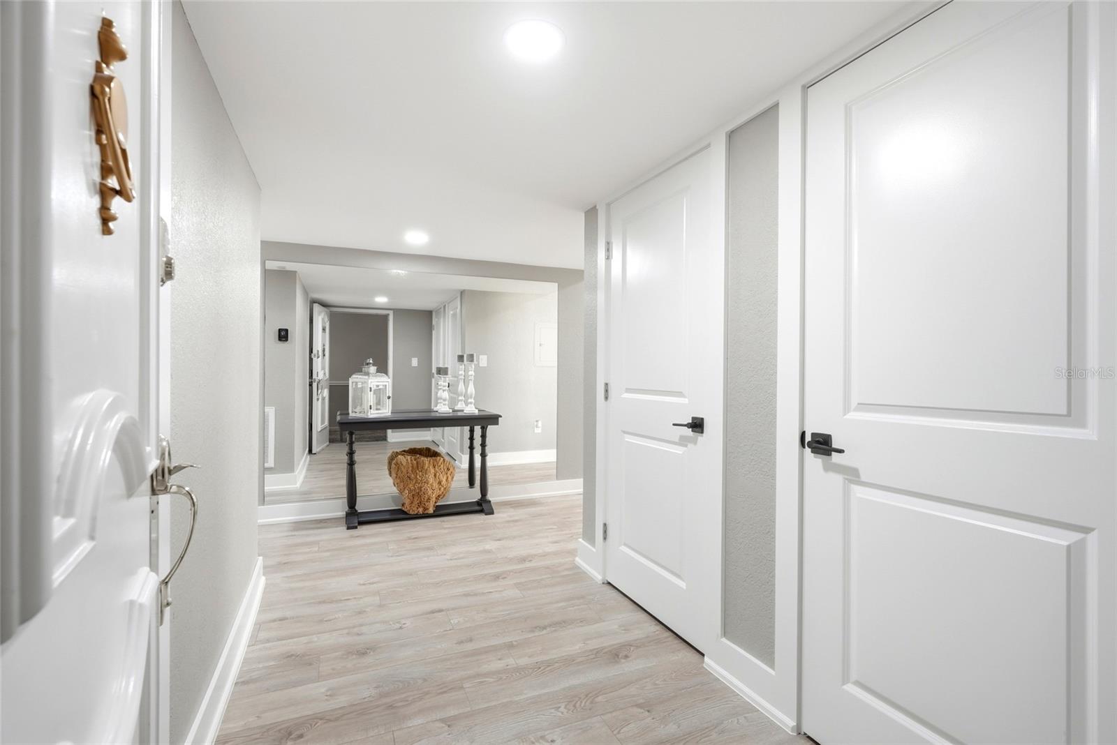 EDGEWATER ARMS 4TH CONDO - Residential