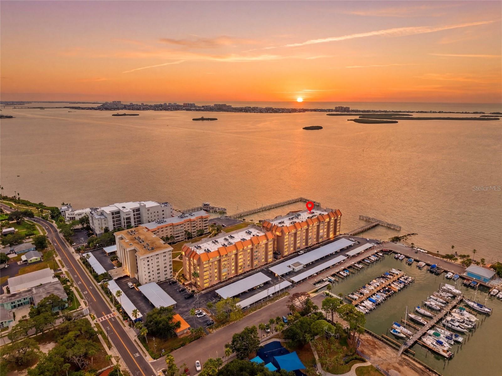 EDGEWATER ARMS 4TH CONDO - Residential