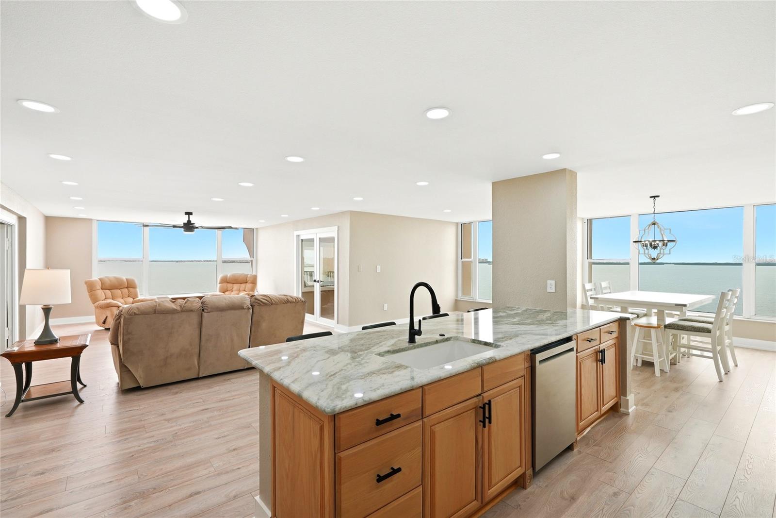 EDGEWATER ARMS 4TH CONDO - Residential