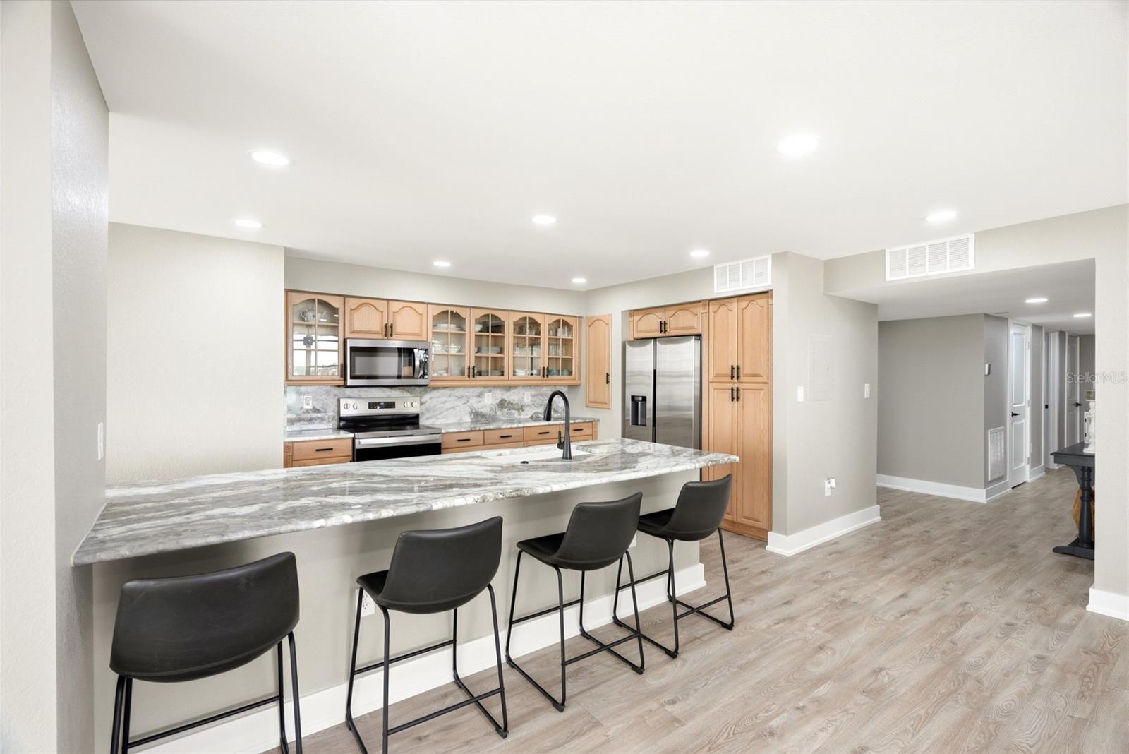 EDGEWATER ARMS 4TH CONDO - Residential