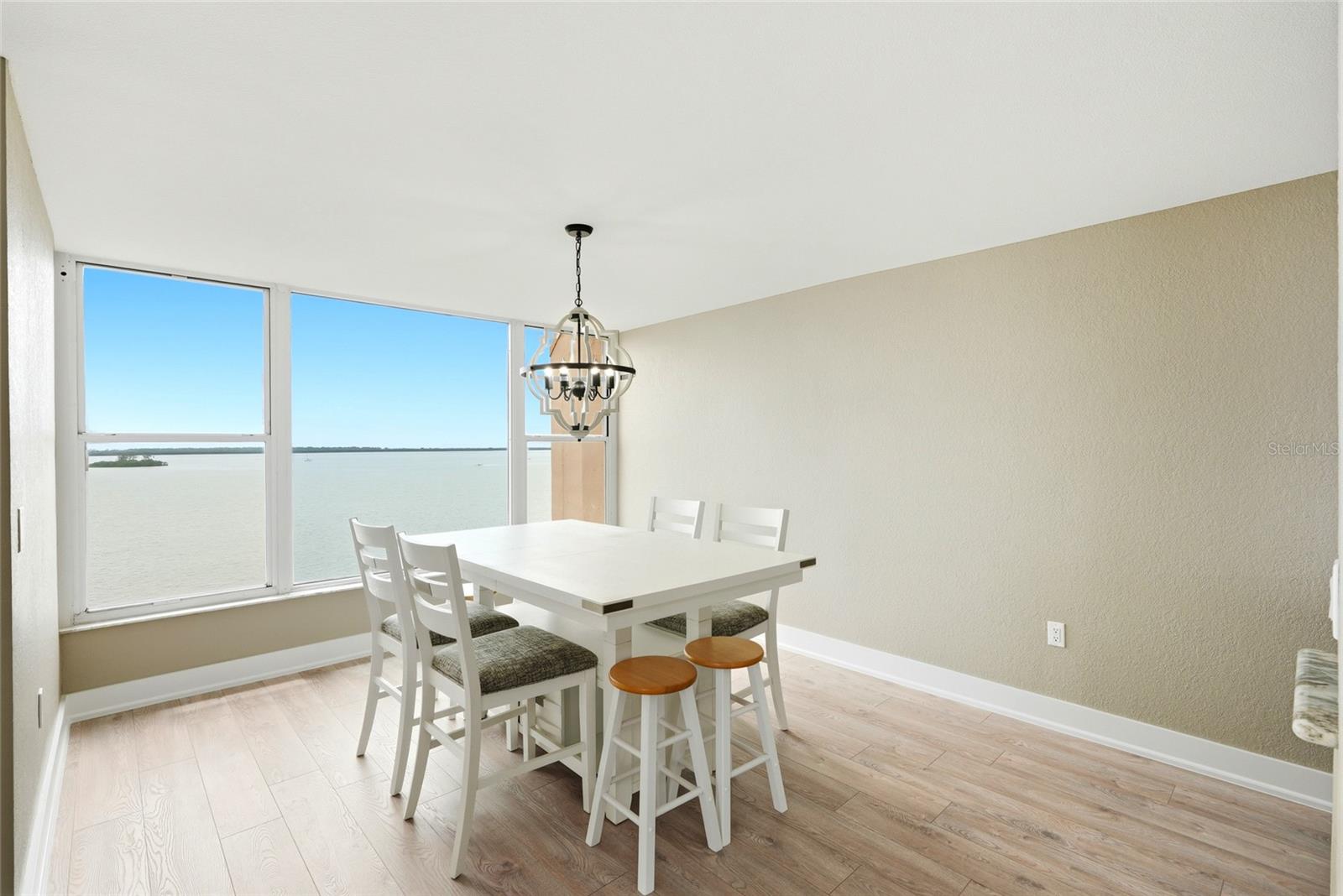 EDGEWATER ARMS 4TH CONDO - Residential