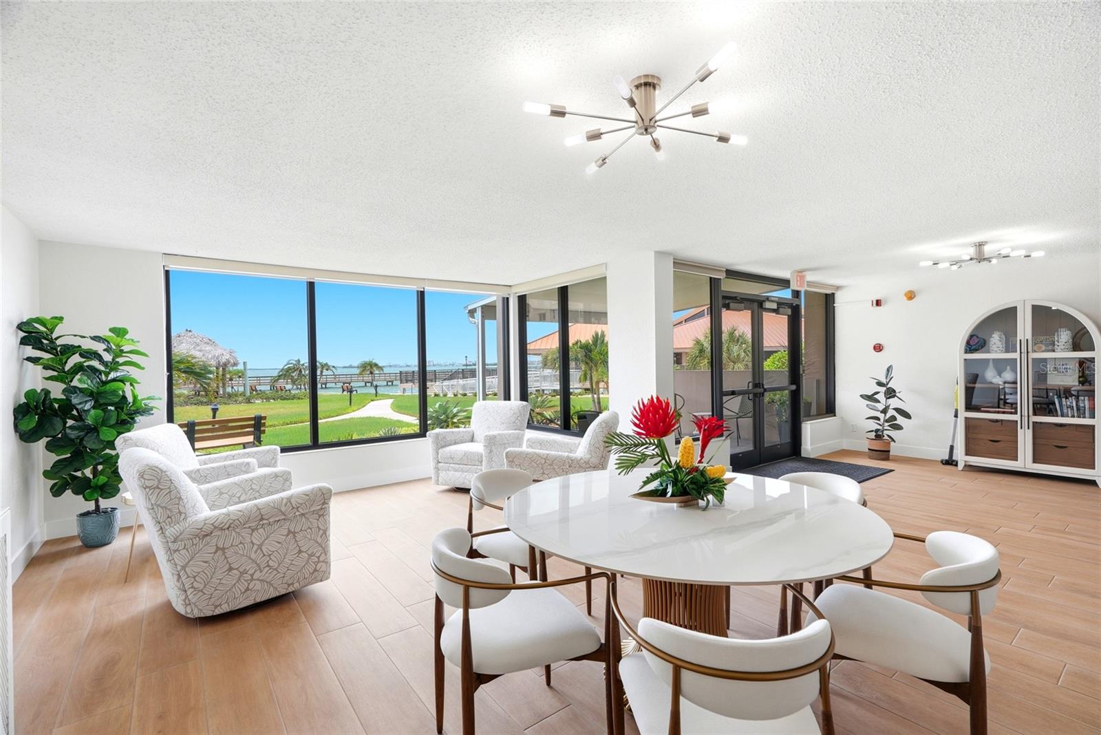 EDGEWATER ARMS 4TH CONDO - Residential