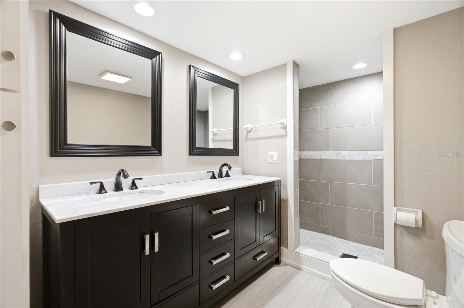 EDGEWATER ARMS 4TH CONDO - Residential