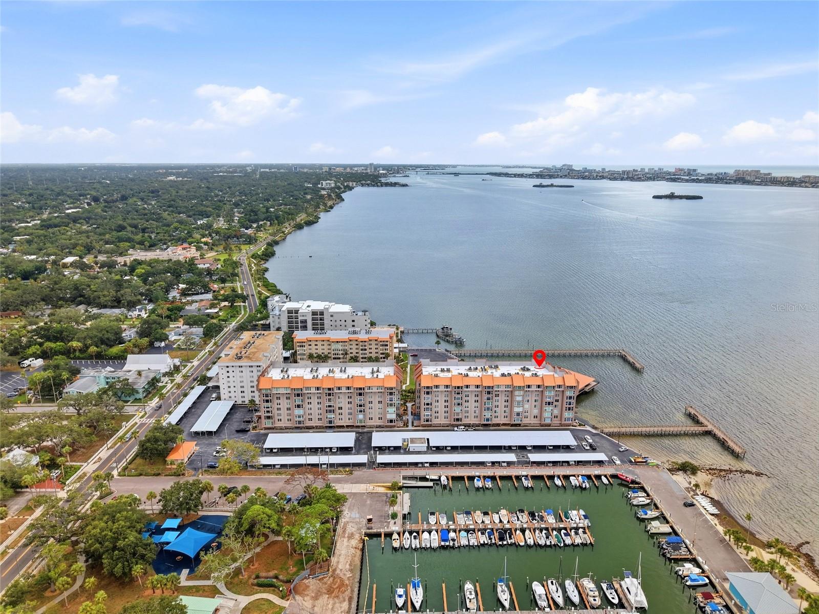 EDGEWATER ARMS 4TH CONDO - Residential