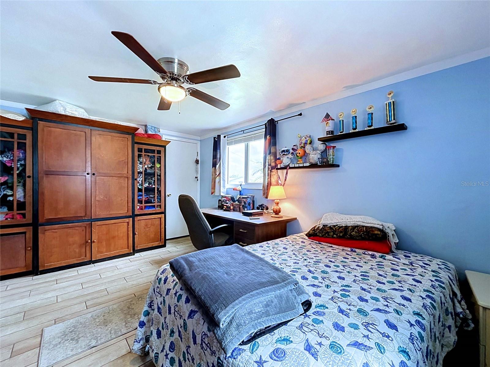 LEISURE BEACH - Residential