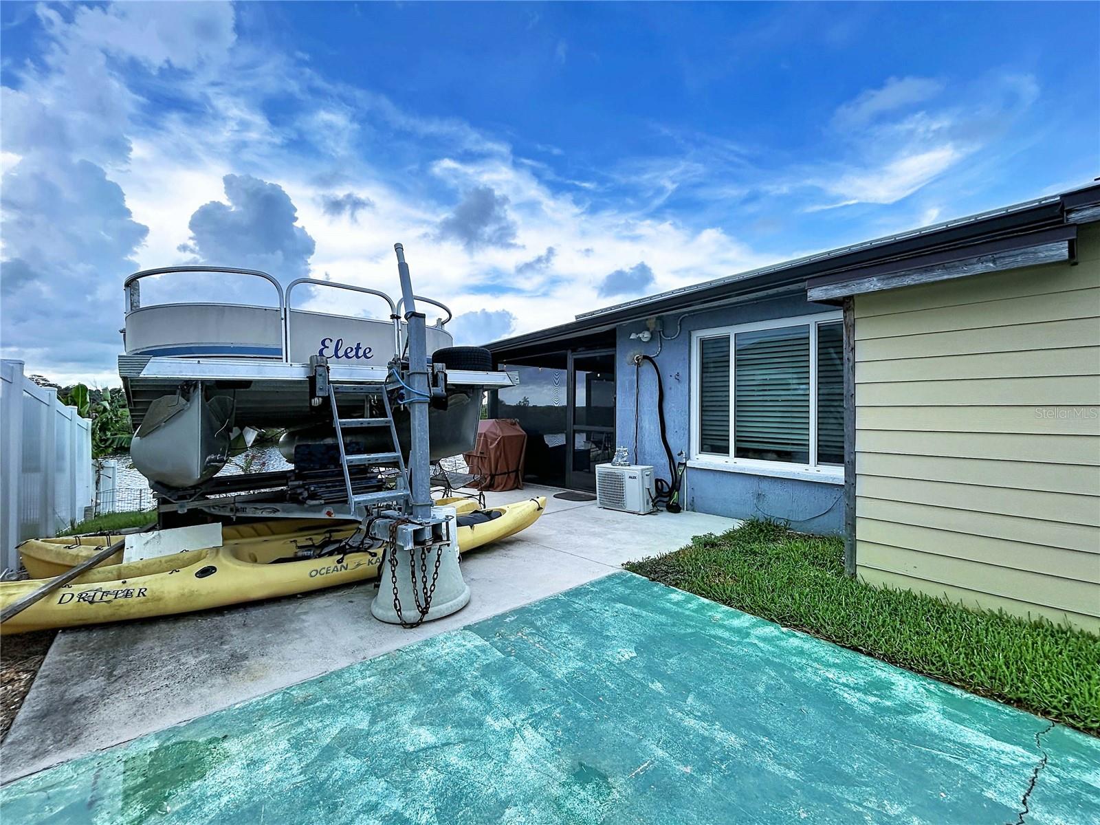LEISURE BEACH - Residential