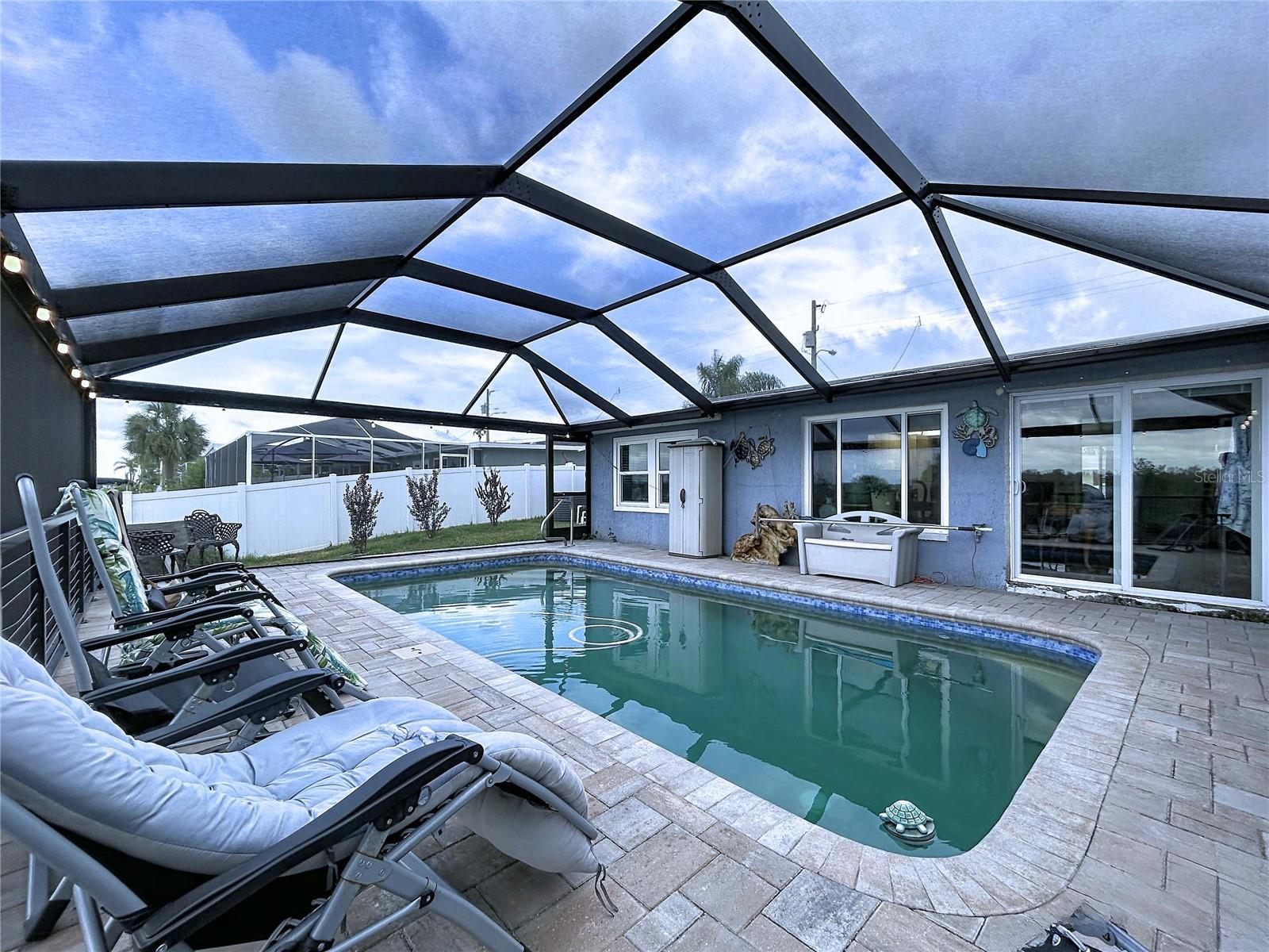 LEISURE BEACH - Residential