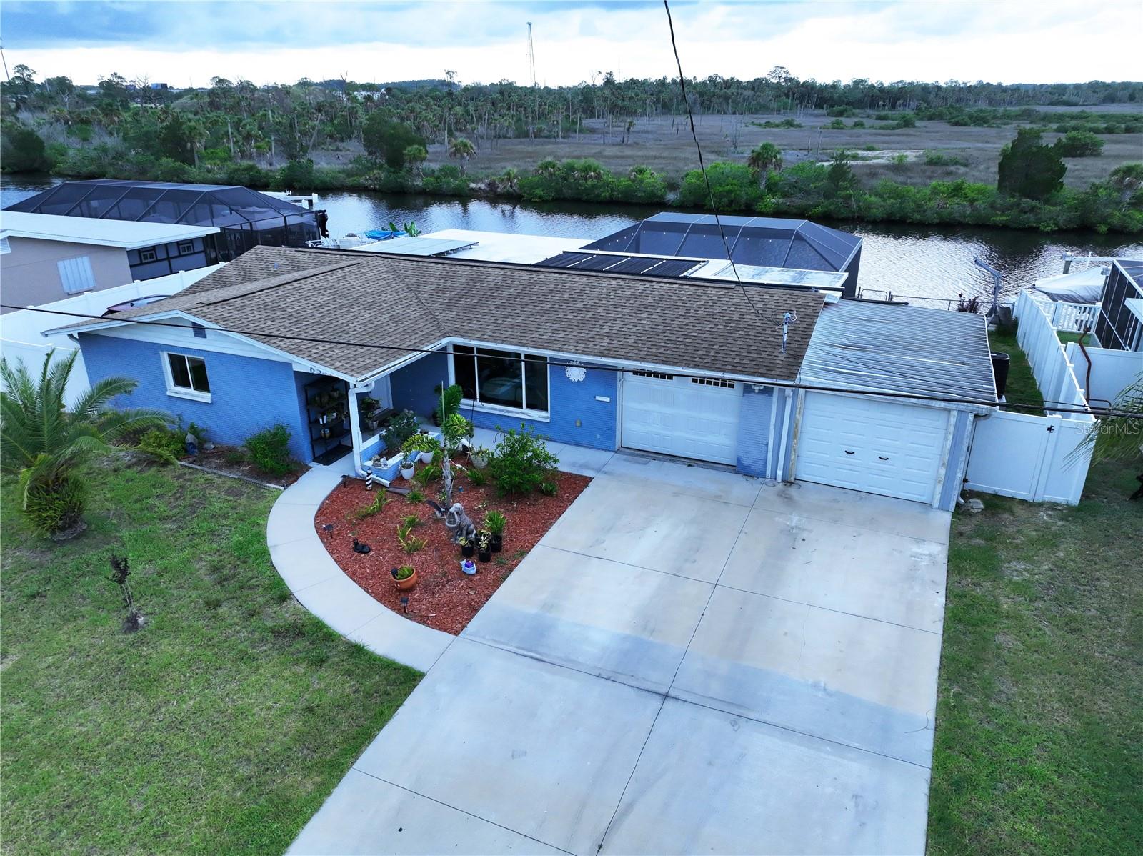 LEISURE BEACH - Residential