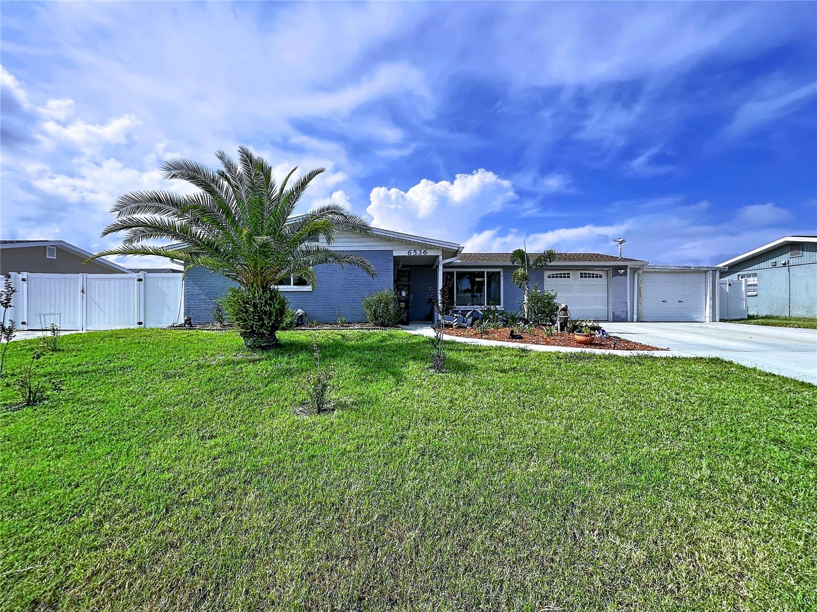 LEISURE BEACH - Residential
