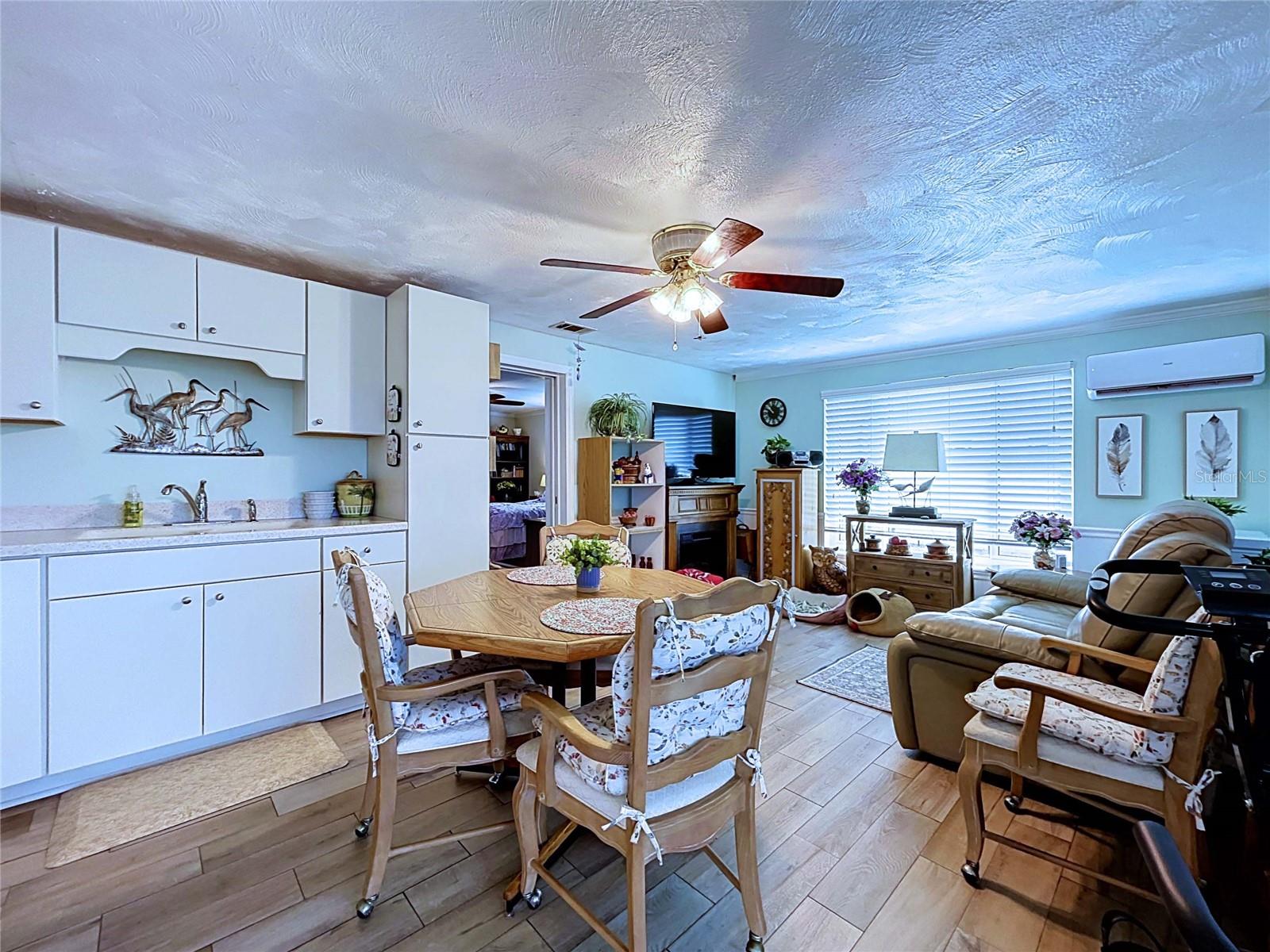 LEISURE BEACH - Residential