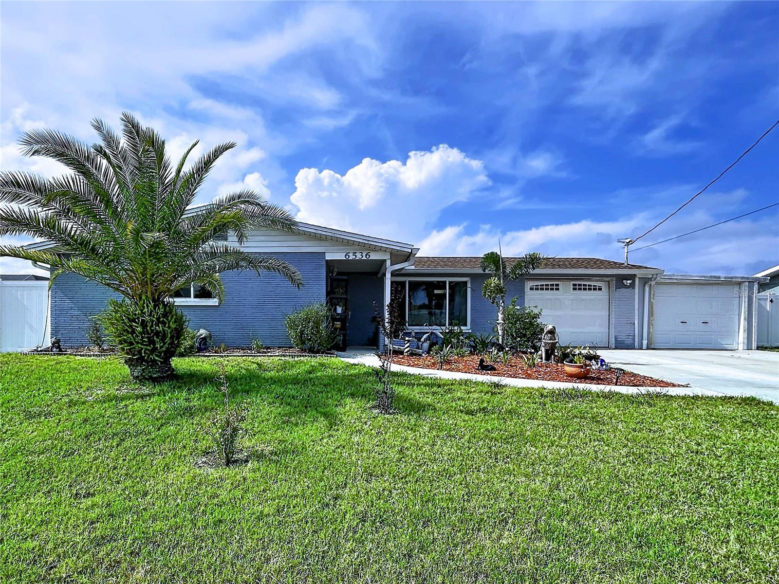 LEISURE BEACH - Residential