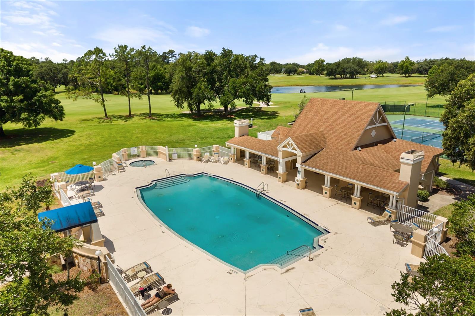 MOUNT DORA COUNTRY CLUB MOUNT DORA UNIT 02 - Residential