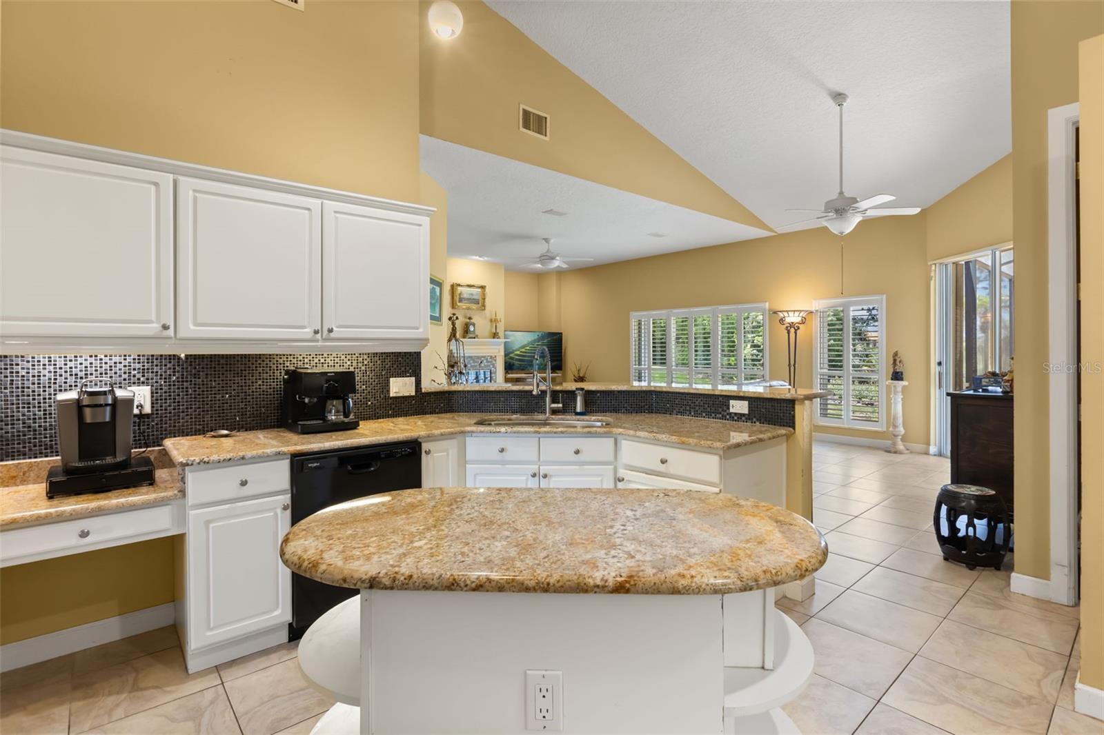 MOUNT DORA COUNTRY CLUB MOUNT DORA UNIT 02 - Residential