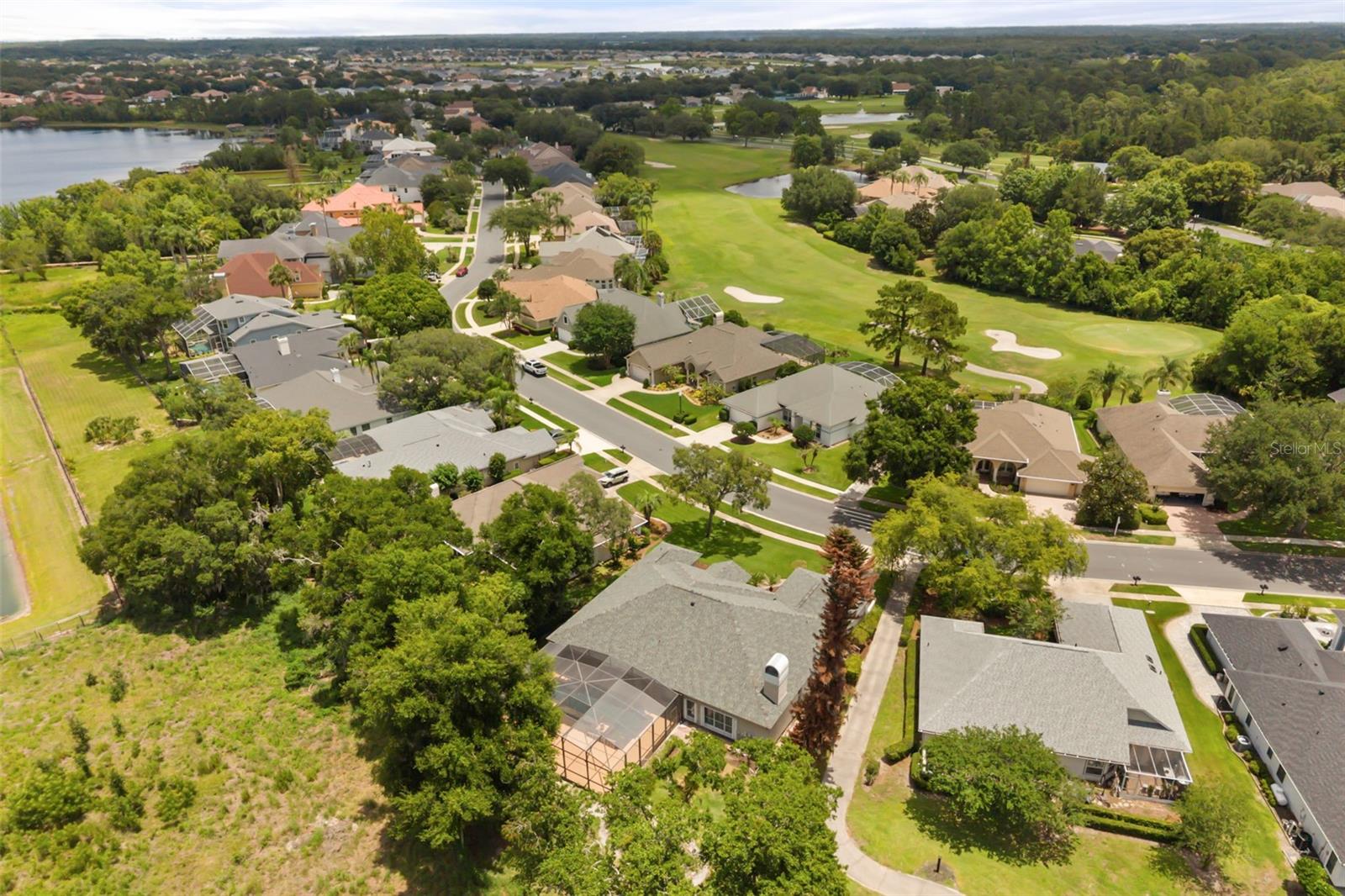 MOUNT DORA COUNTRY CLUB MOUNT DORA UNIT 02 - Residential