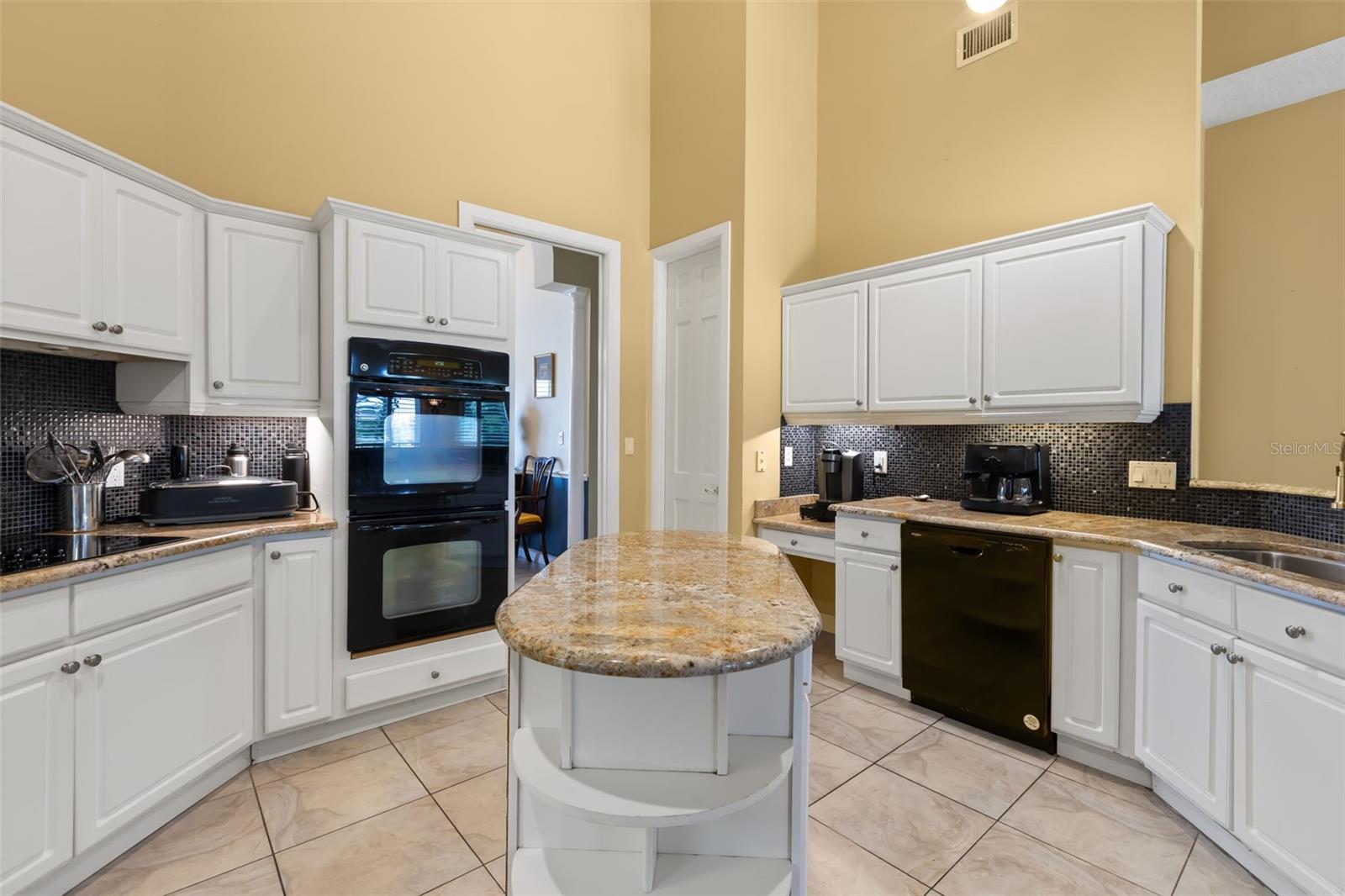 MOUNT DORA COUNTRY CLUB MOUNT DORA UNIT 02 - Residential
