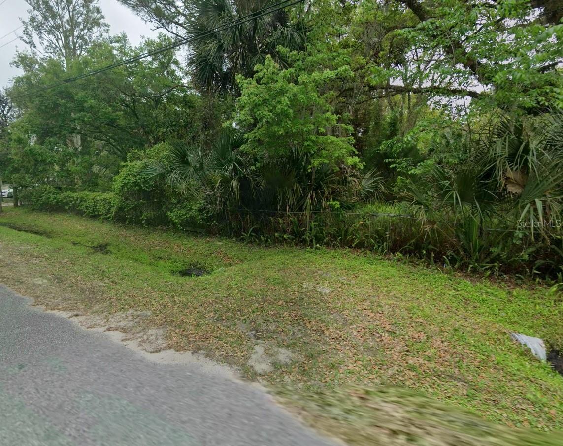 Sold as land. There is a chainlink fence, unsure if there's a mobile home on it still or not.***This is a limited-service listing - Please see realtor remarks for additional information.***