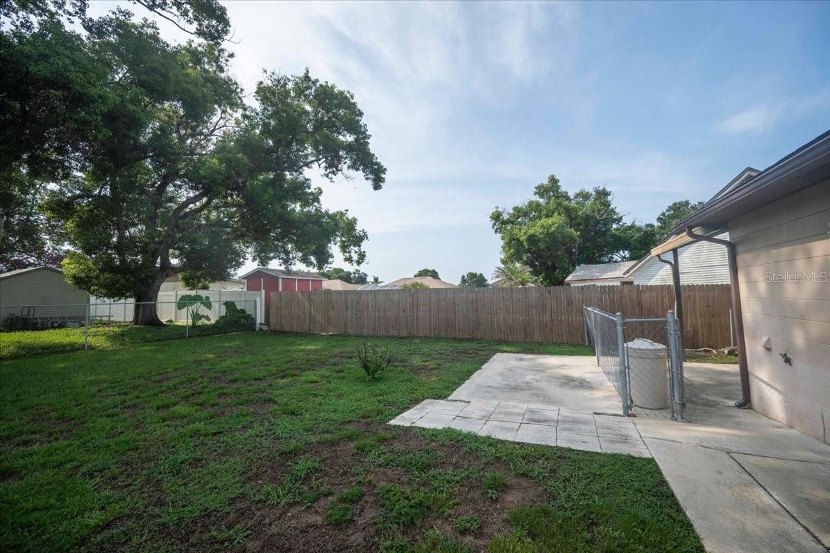 UNRE HLND GRVS - Residential