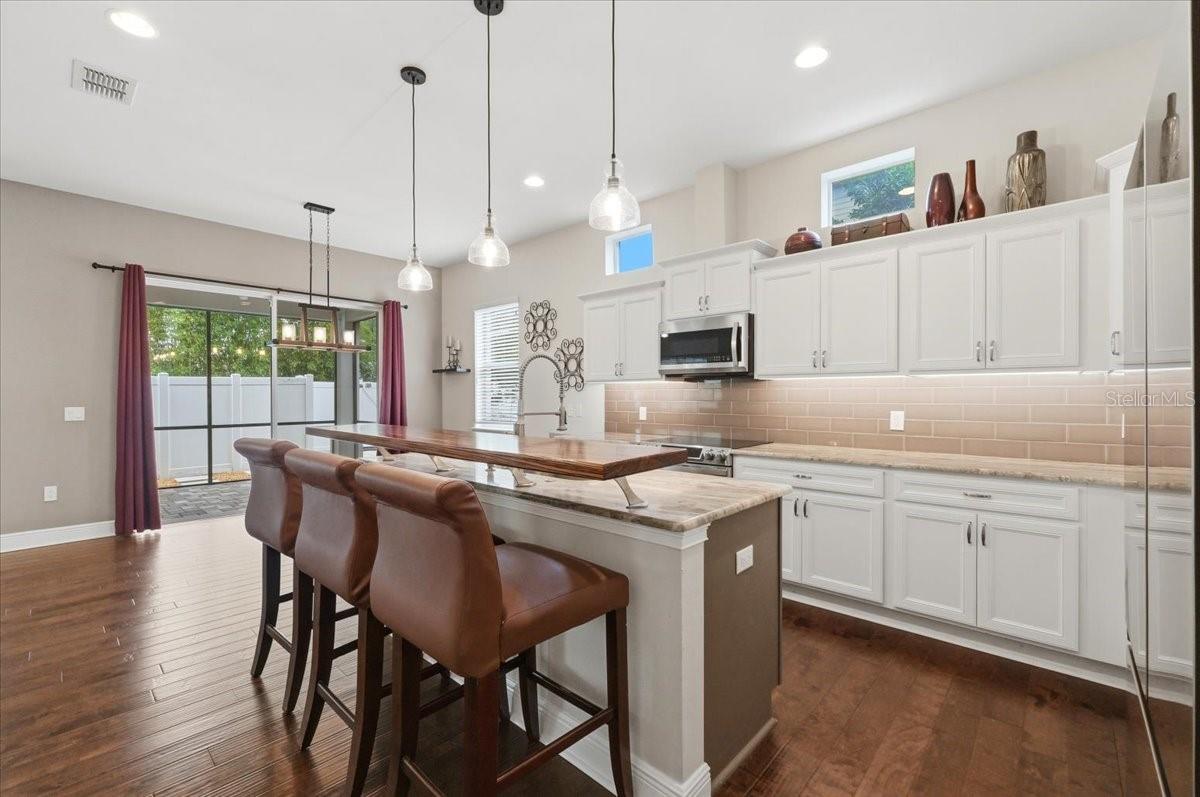 LAND LACKEY ESTATES UNIT 2 - Residential