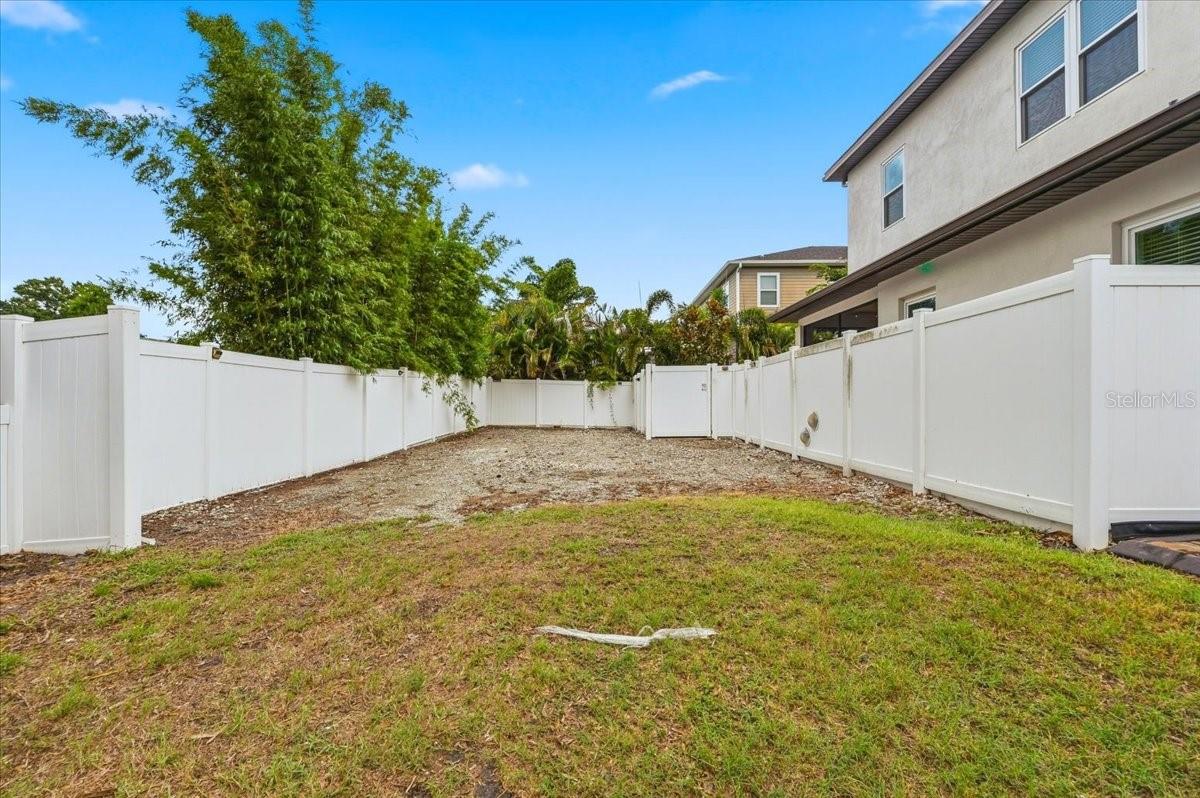 LAND LACKEY ESTATES UNIT 2 - Residential