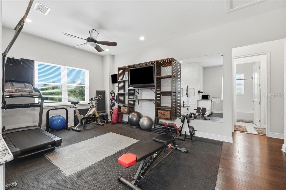 LAND LACKEY ESTATES UNIT 2 - Residential