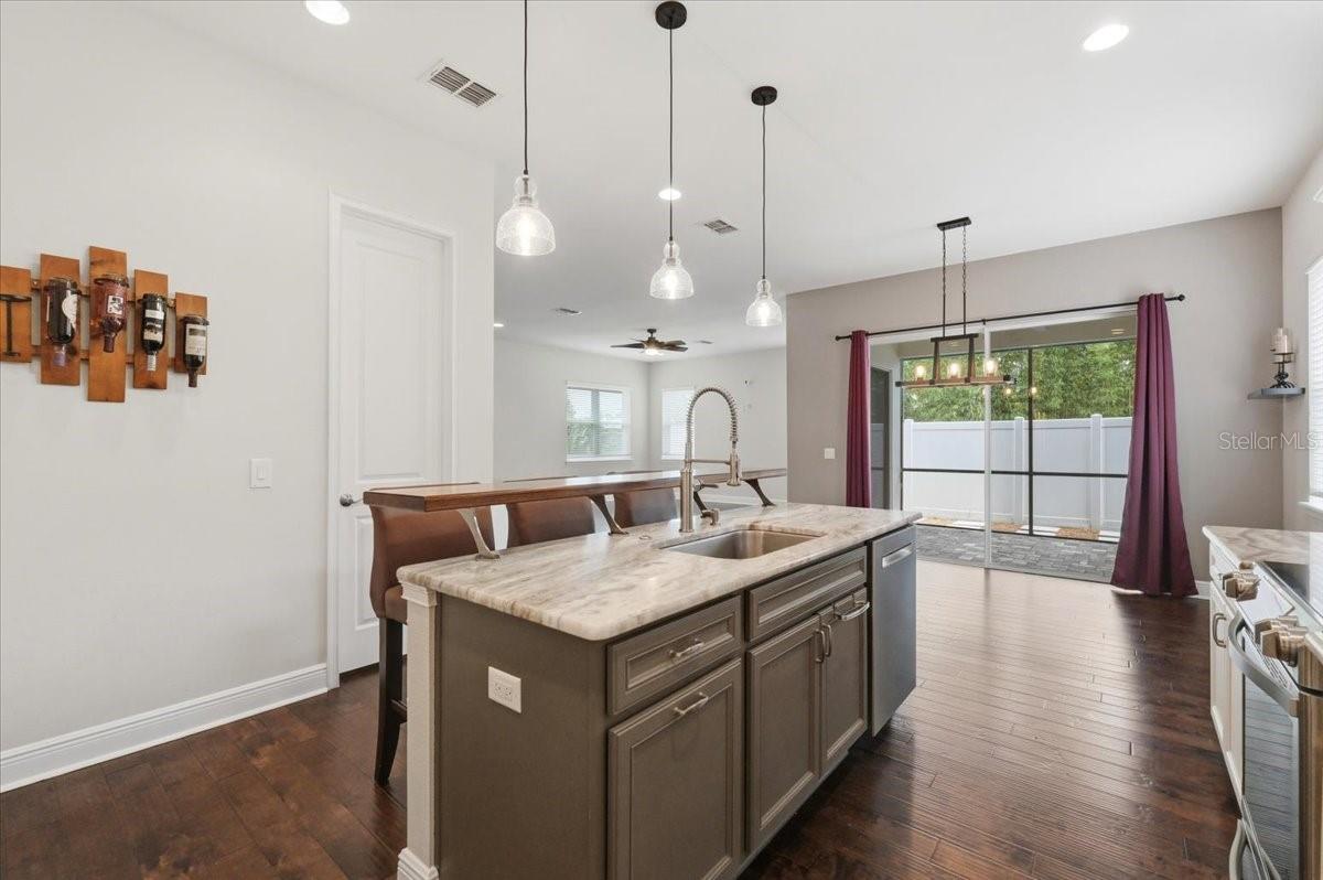 LAND LACKEY ESTATES UNIT 2 - Residential