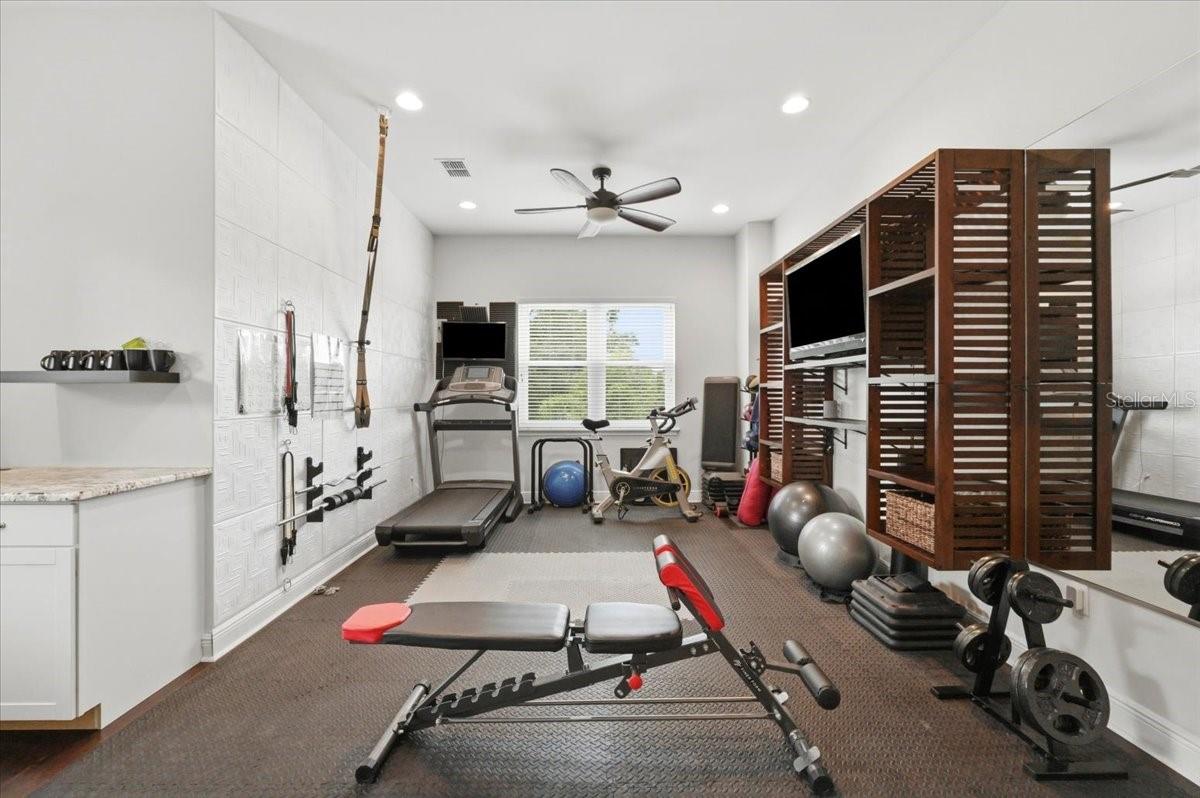 LAND LACKEY ESTATES UNIT 2 - Residential