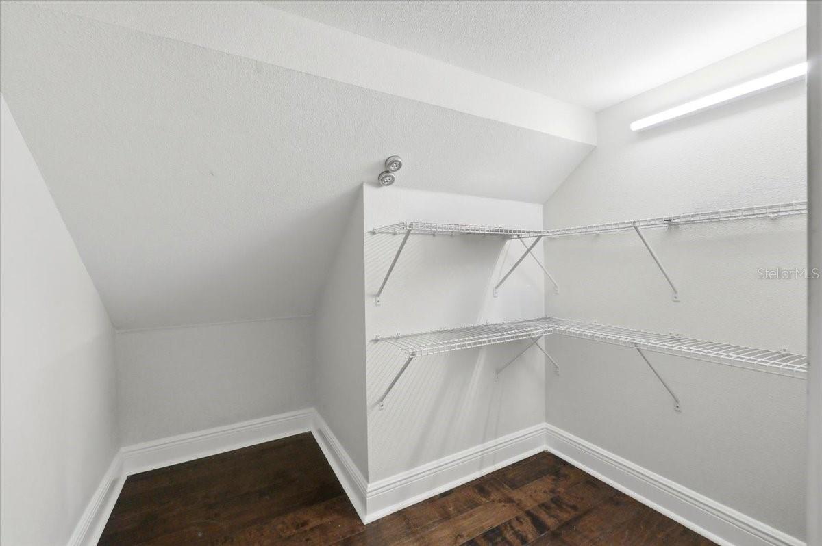 LAND LACKEY ESTATES UNIT 2 - Residential