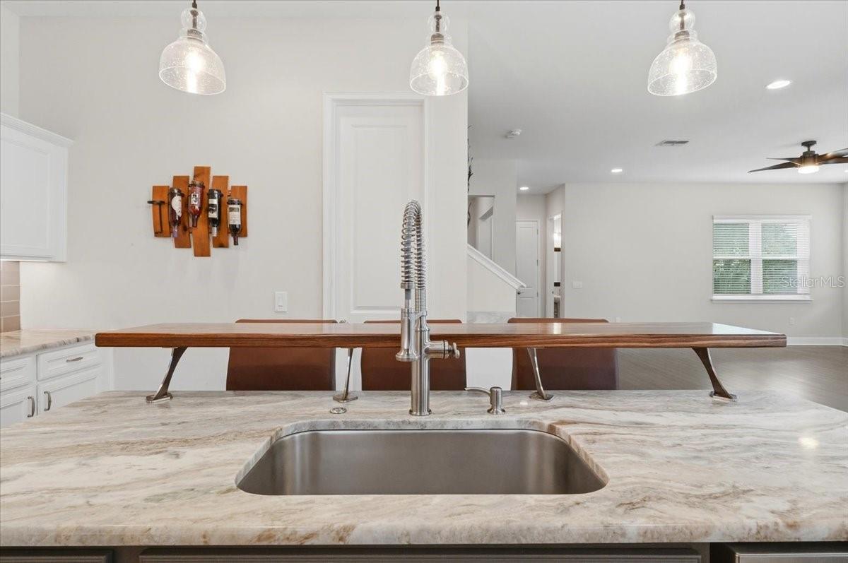 LAND LACKEY ESTATES UNIT 2 - Residential