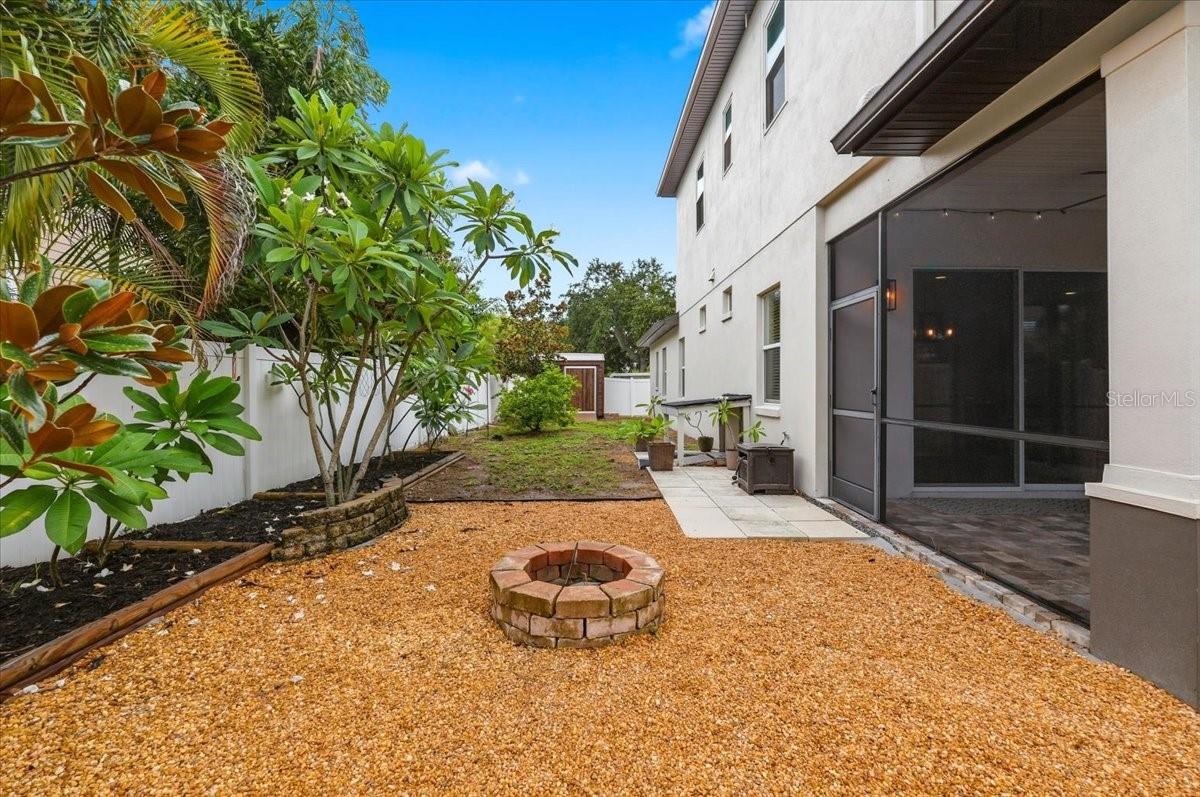 LAND LACKEY ESTATES UNIT 2 - Residential