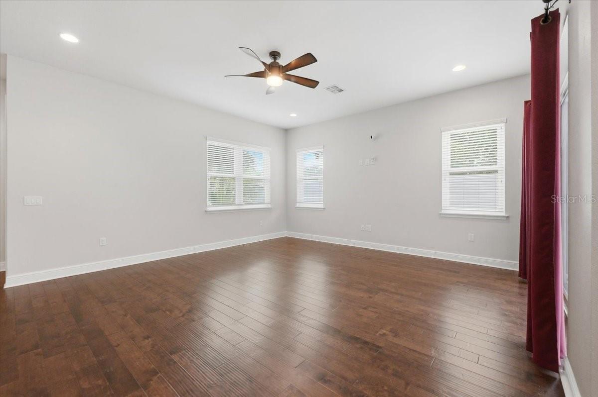 LAND LACKEY ESTATES UNIT 2 - Residential