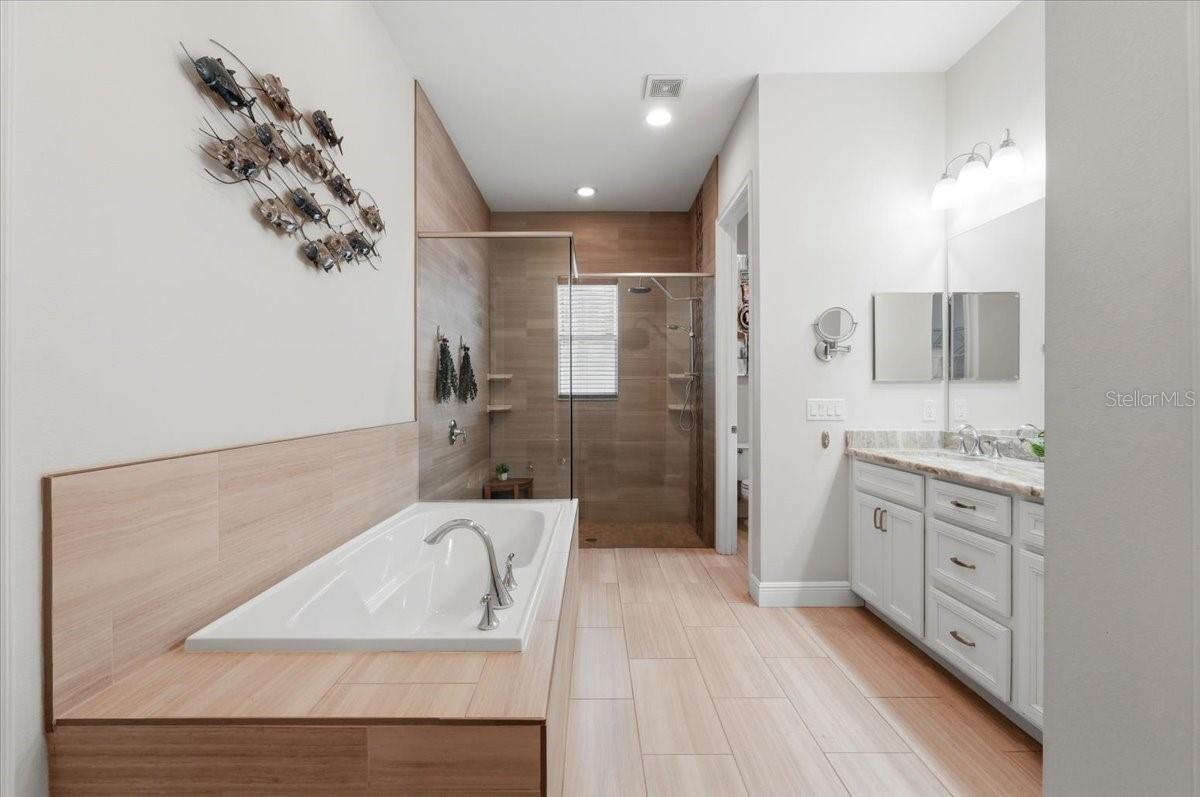 LAND LACKEY ESTATES UNIT 2 - Residential