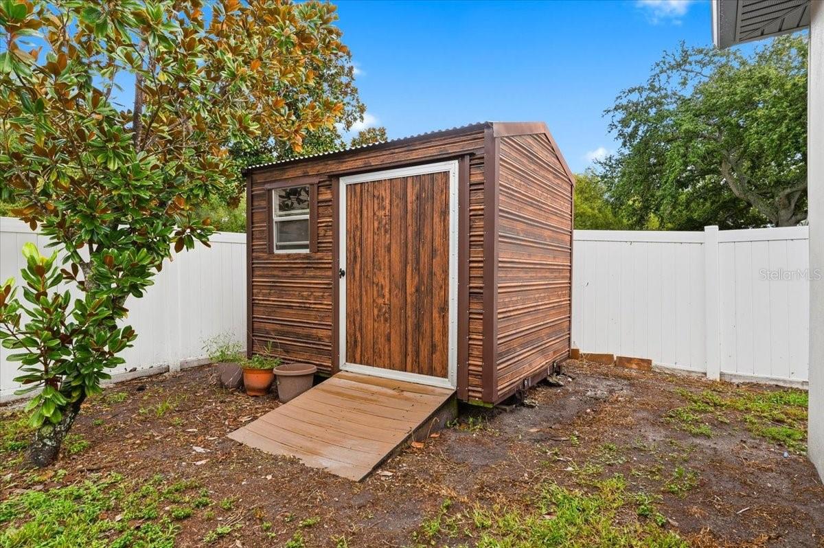LAND LACKEY ESTATES UNIT 2 - Residential