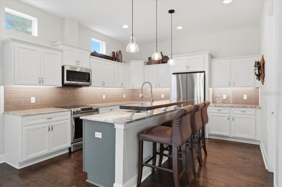 LAND LACKEY ESTATES UNIT 2 - Residential