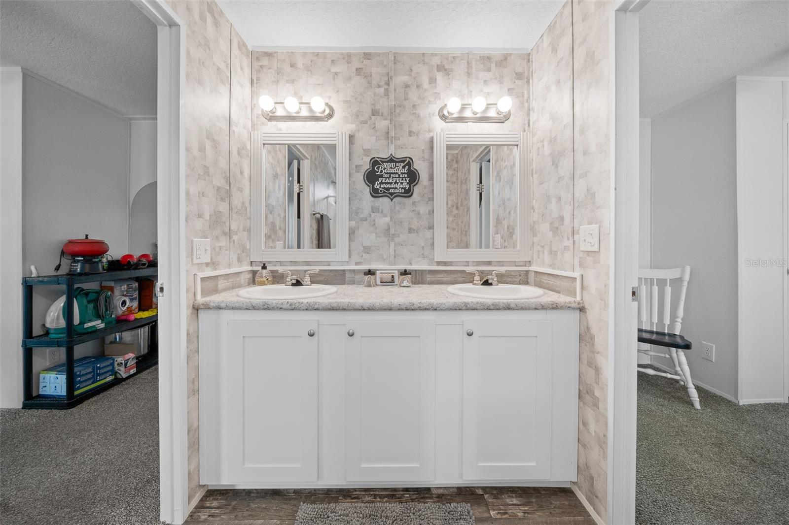 CUE LAKE HILLS - Residential