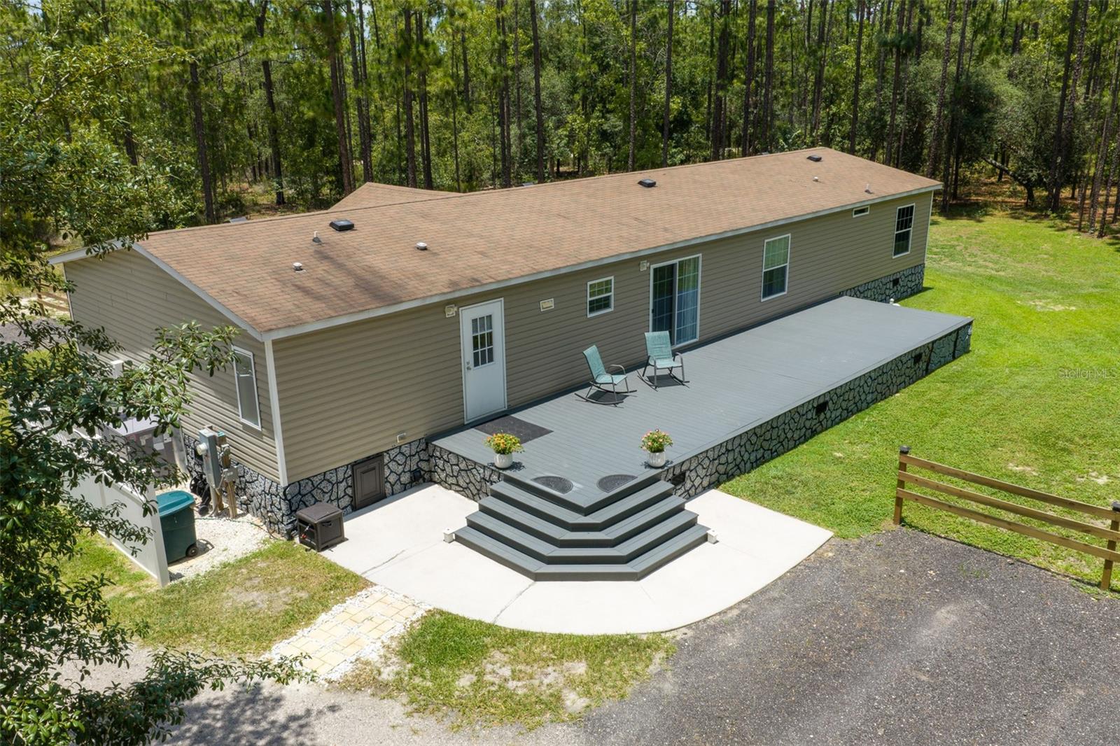 CUE LAKE HILLS - Residential